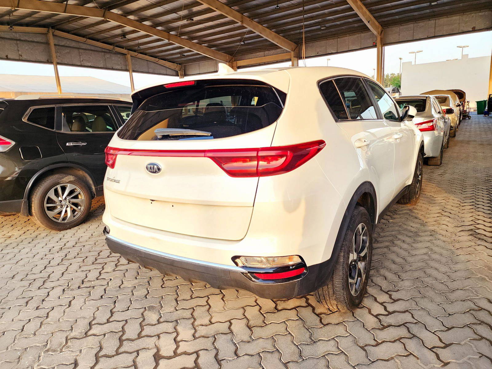 2022 KIA SPORTAGE — 33287 Miles — Lot 83782184 — Souq - Marhaba Auctions Used Cars - Image 3