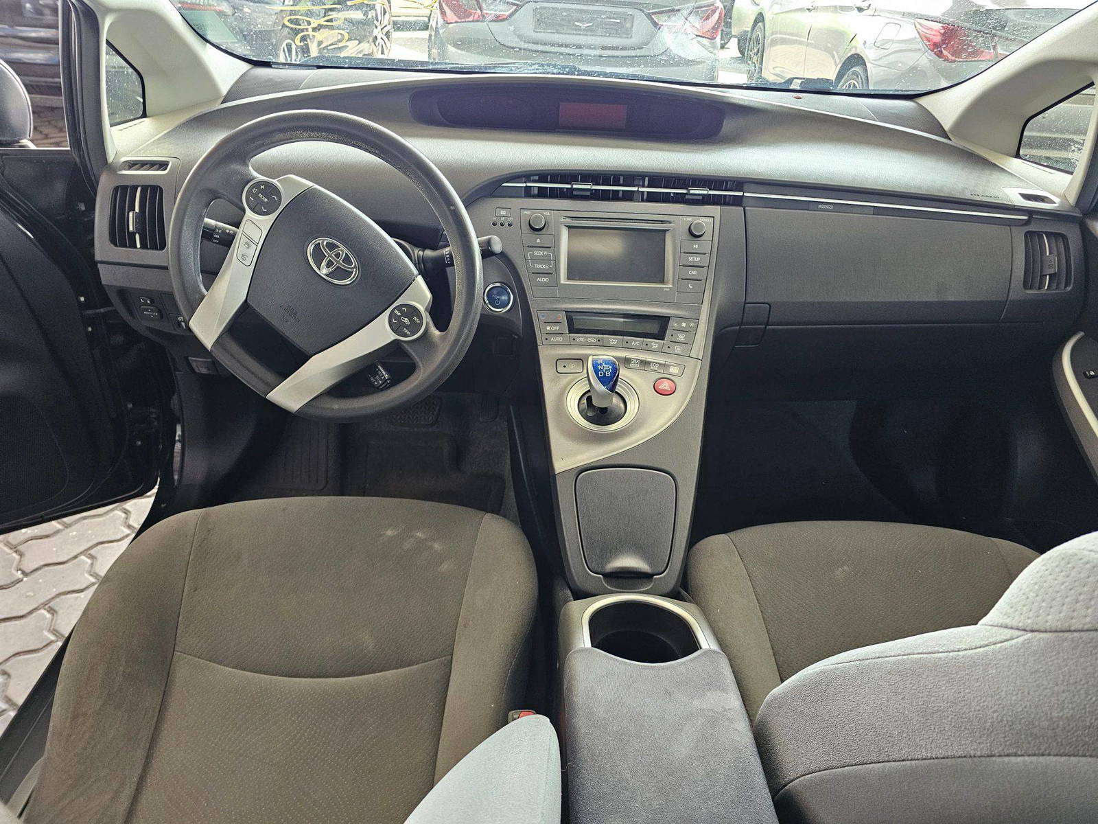 2014 TOYOTA PRIUS — 210527 Miles — Lot E0381341 — Souq - Marhaba Auctions Used Cars - Image 7