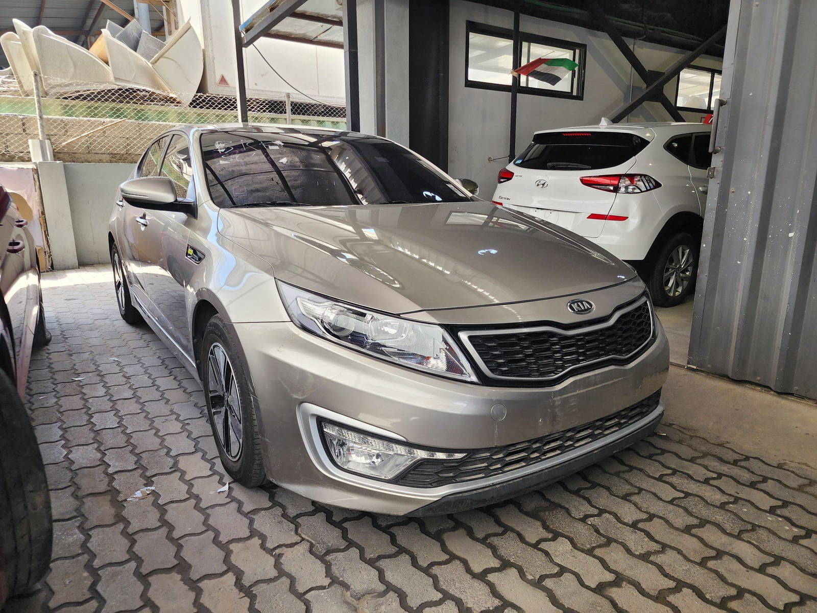 2012 KIA K5 — 231249 KM — Lot 004035 — Souq - Marhaba Auctions Used Cars - Image 3