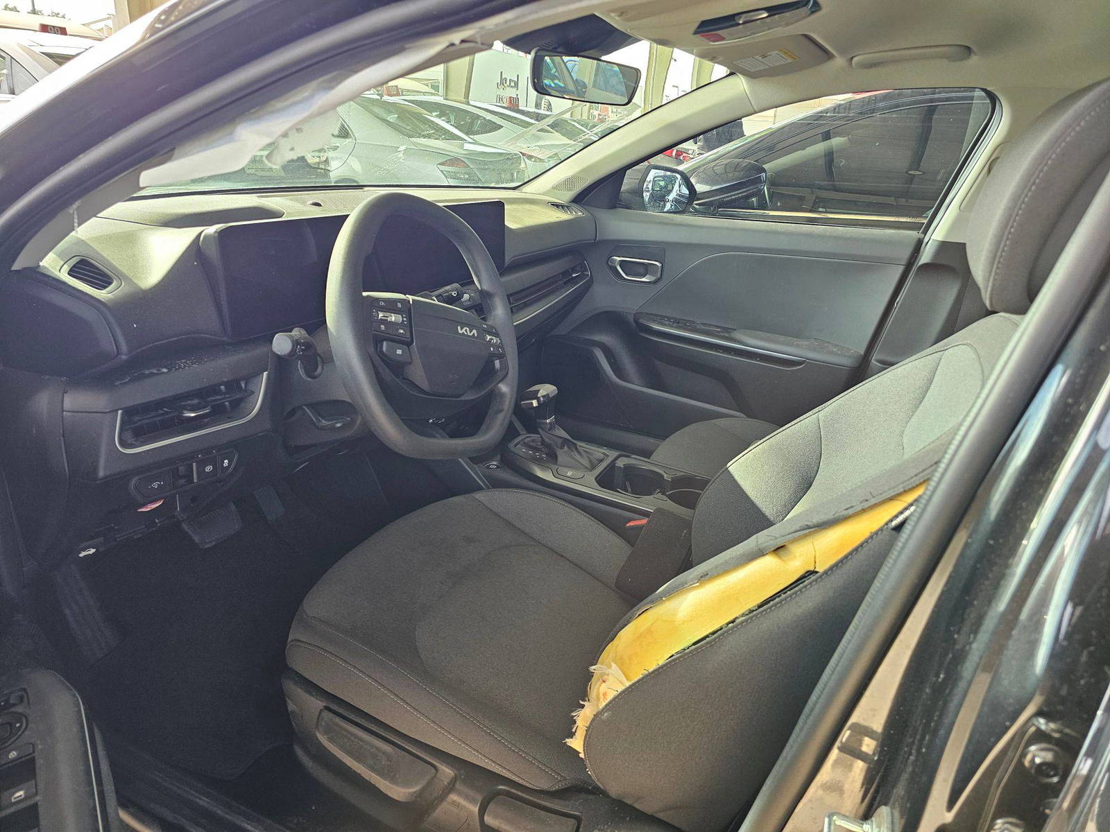 2025 KIA K4 — 7372 Miles — Lot SE015222 — Souq - Marhaba Auctions Used Cars - Image 9