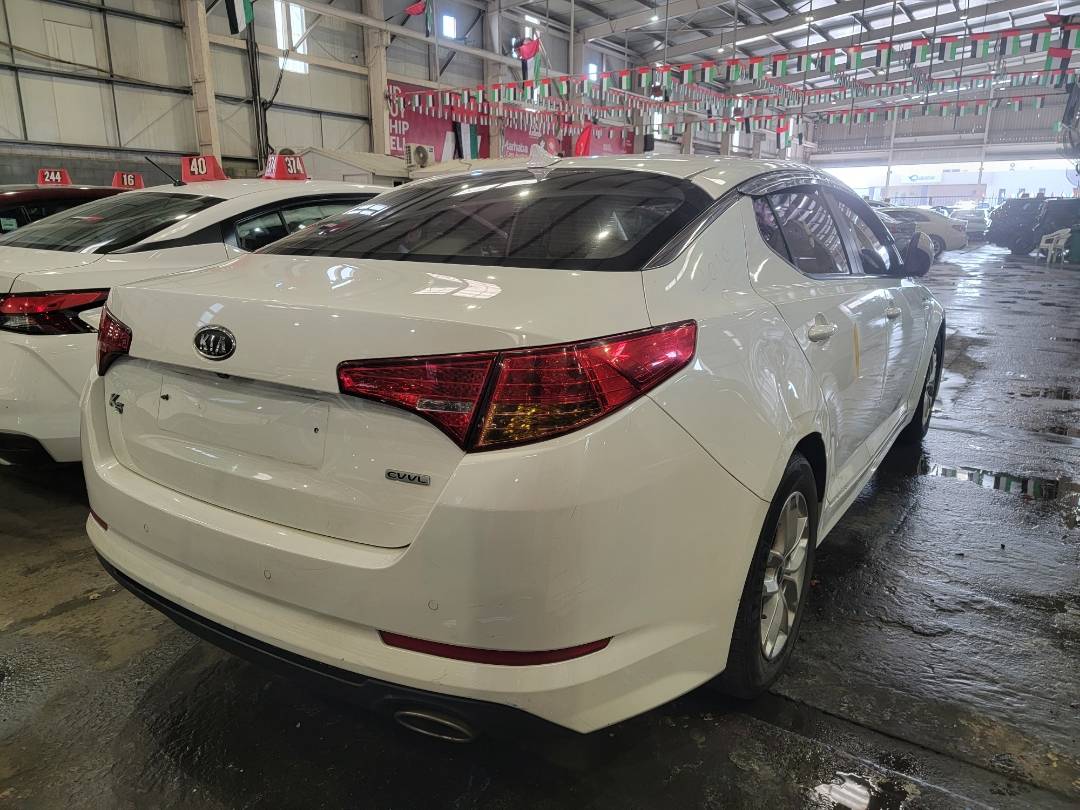 2013 KIA K5 — 144395 KM — Lot 295772 — Main - Marhaba Auctions Used Cars - Image 4