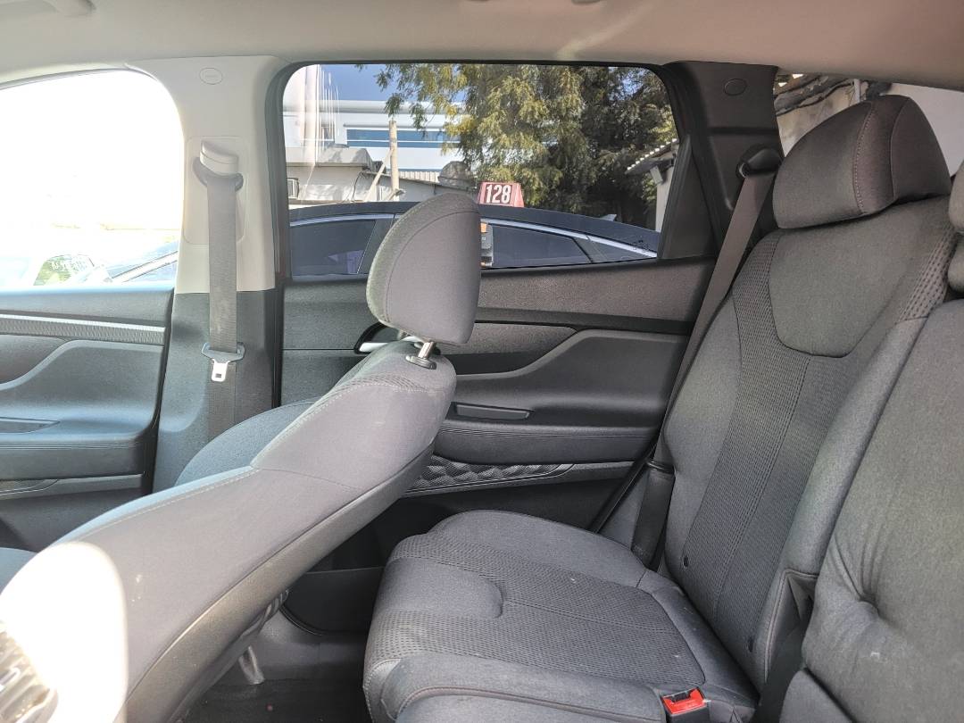 2019 HYUNDAI SANTA FE — 66787 Miles — Lot 83082324 — Souq - Marhaba Auctions Used Cars - Image 7
