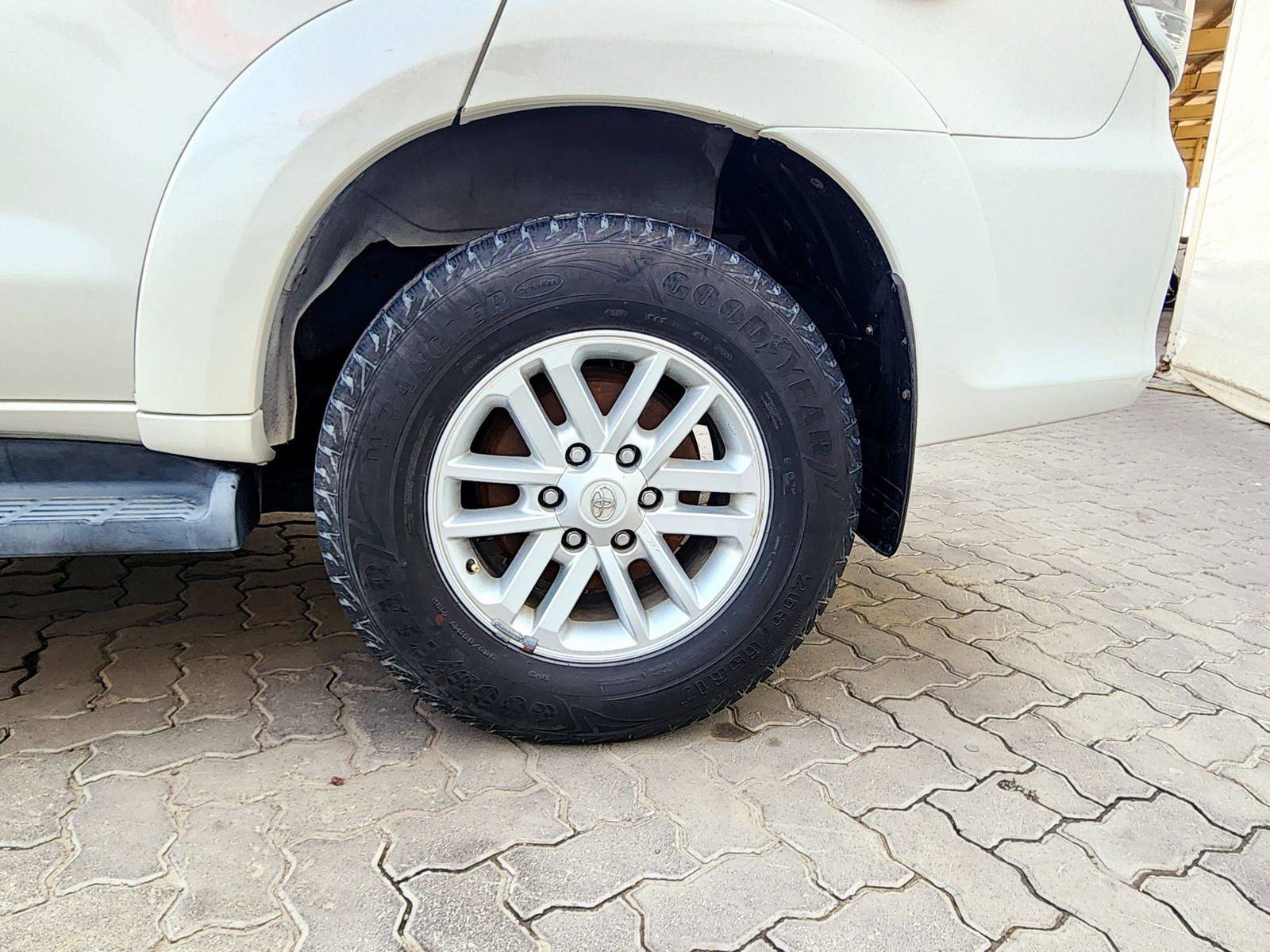 2015 TOYOTA FORTUNER — 109677 KM — Lot 3F8063992 — Souq - Marhaba Auctions Used Cars - Image 10
