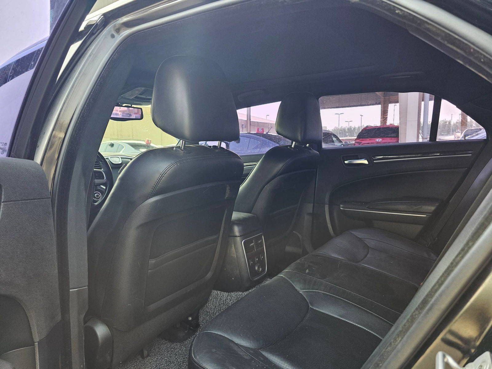 2012 CHRYSLER 300 C — 201074 KM — Lot 5CH236098 — Souq - Marhaba Auctions Used Cars - Image 6