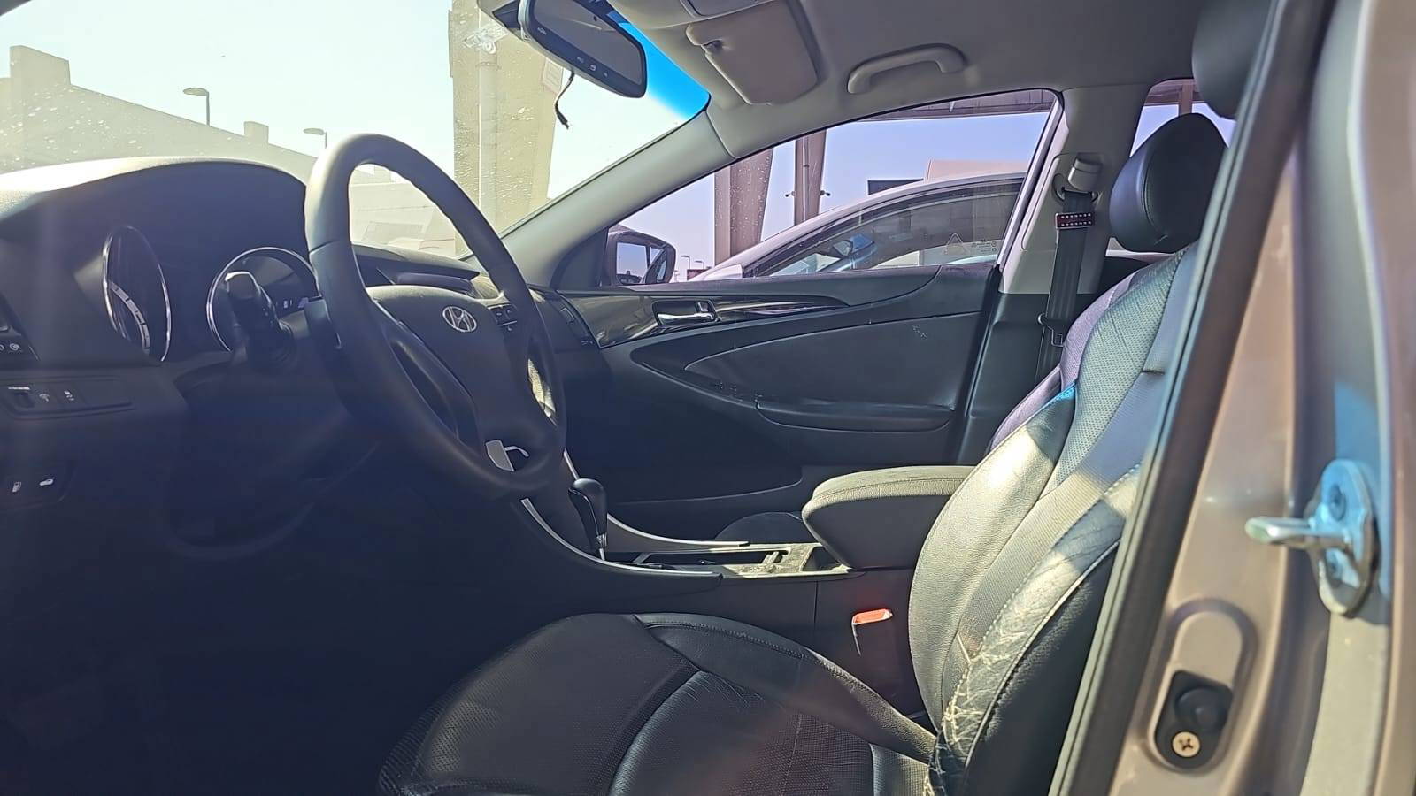 HYUNDAI SONATA 2010 - Marhaba Auction Used Cars - Image 6