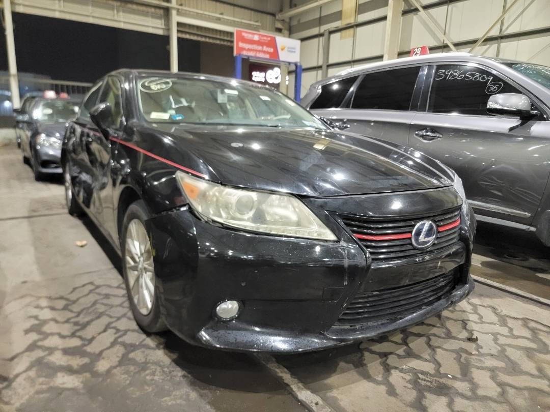 2013 LEXUS ES 300H — 187017 Miles — Lot 2023706 — Main - Marhaba Auctions Used Cars - Image 4