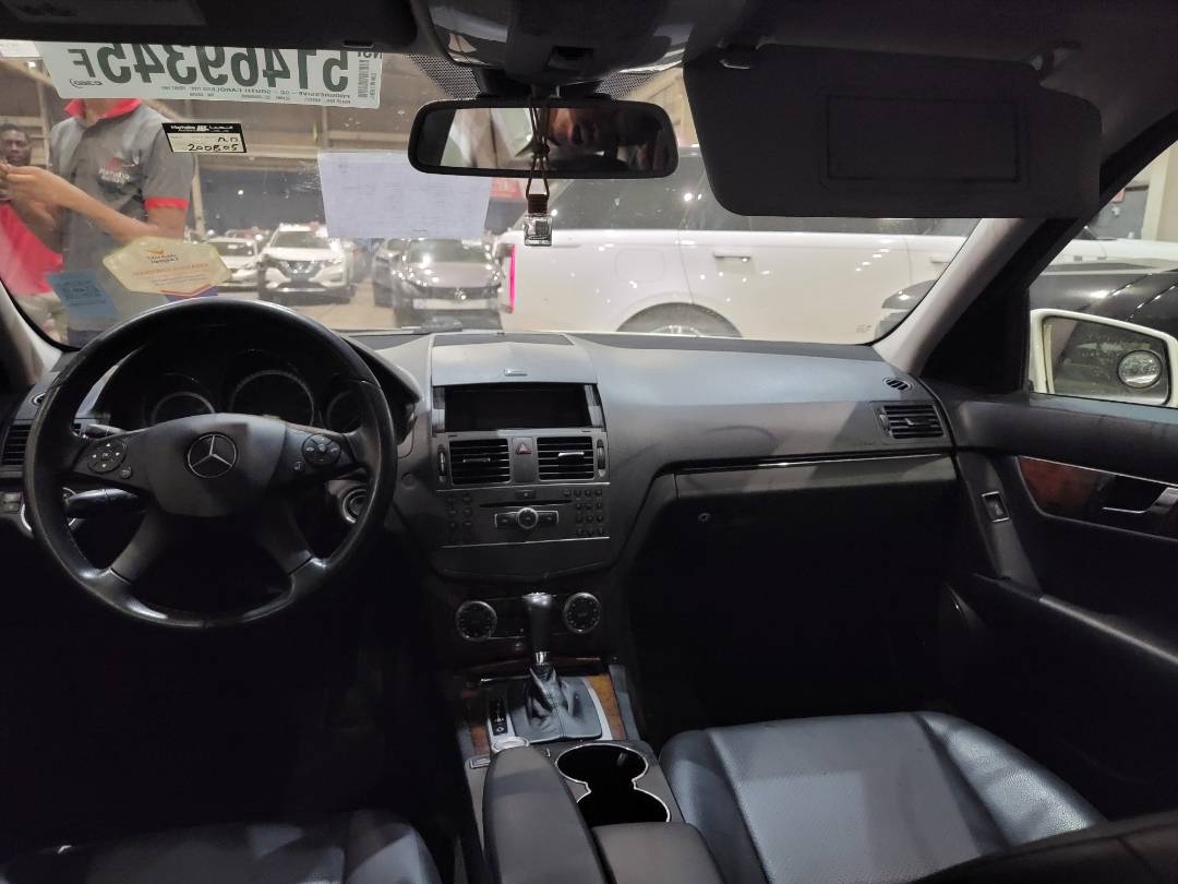MERCEDES BENZ C300 2011 - Marhaba Auction Used Cars - Image 7