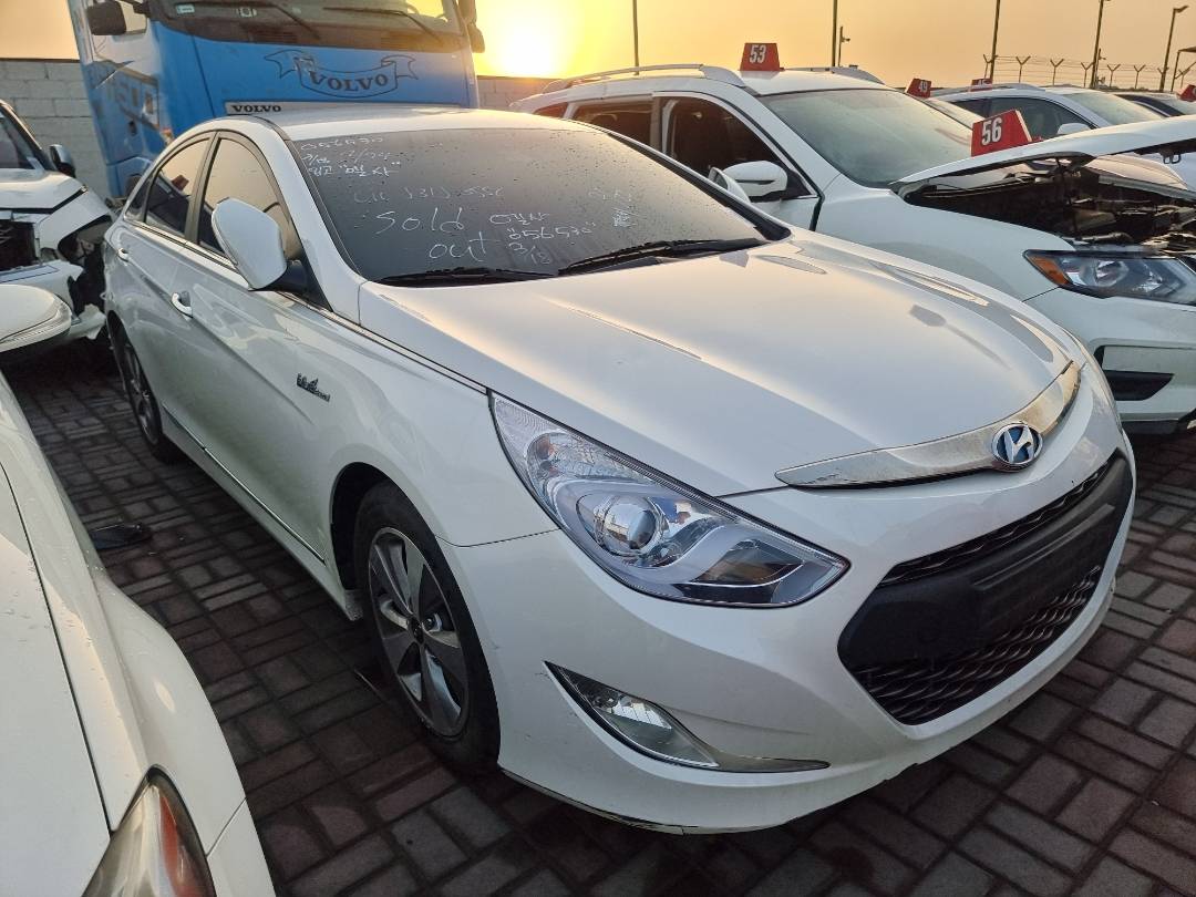 2012 HYUNDAI SONATA — 250243 KM — Lot 2104587 — Main - Marhaba Auctions Used Cars - Image 3