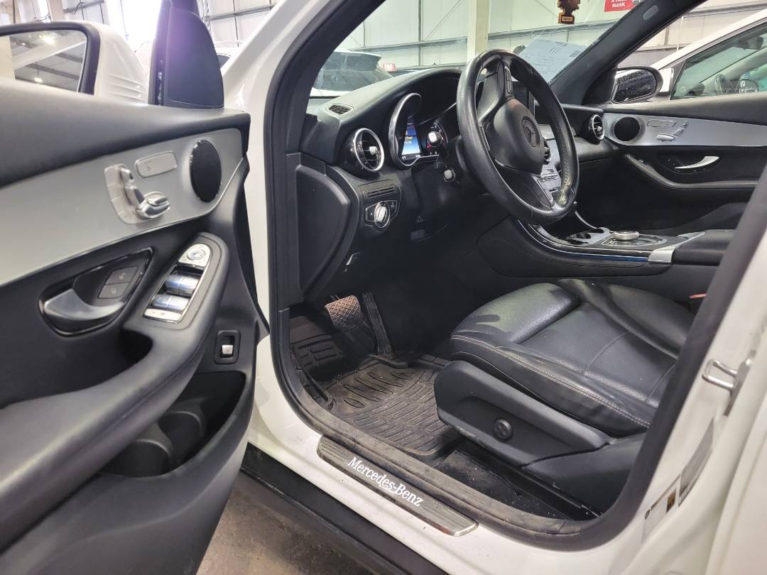 2019 MERCEDES BENZ GLC-300 — 89292 Miles — Lot KV127918 — Main - Marhaba Auctions Used Cars - Image 7