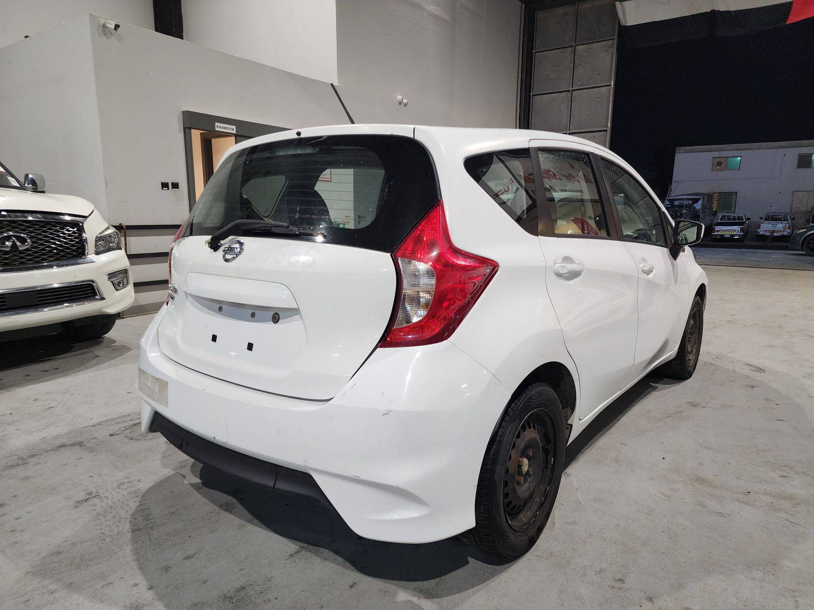 2018 NISSAN VERSA NOTE — 208131 Miles — Lot 3N1CE2CP9JL353847 — Main - Marhaba Auctions Used Cars - Image 11
