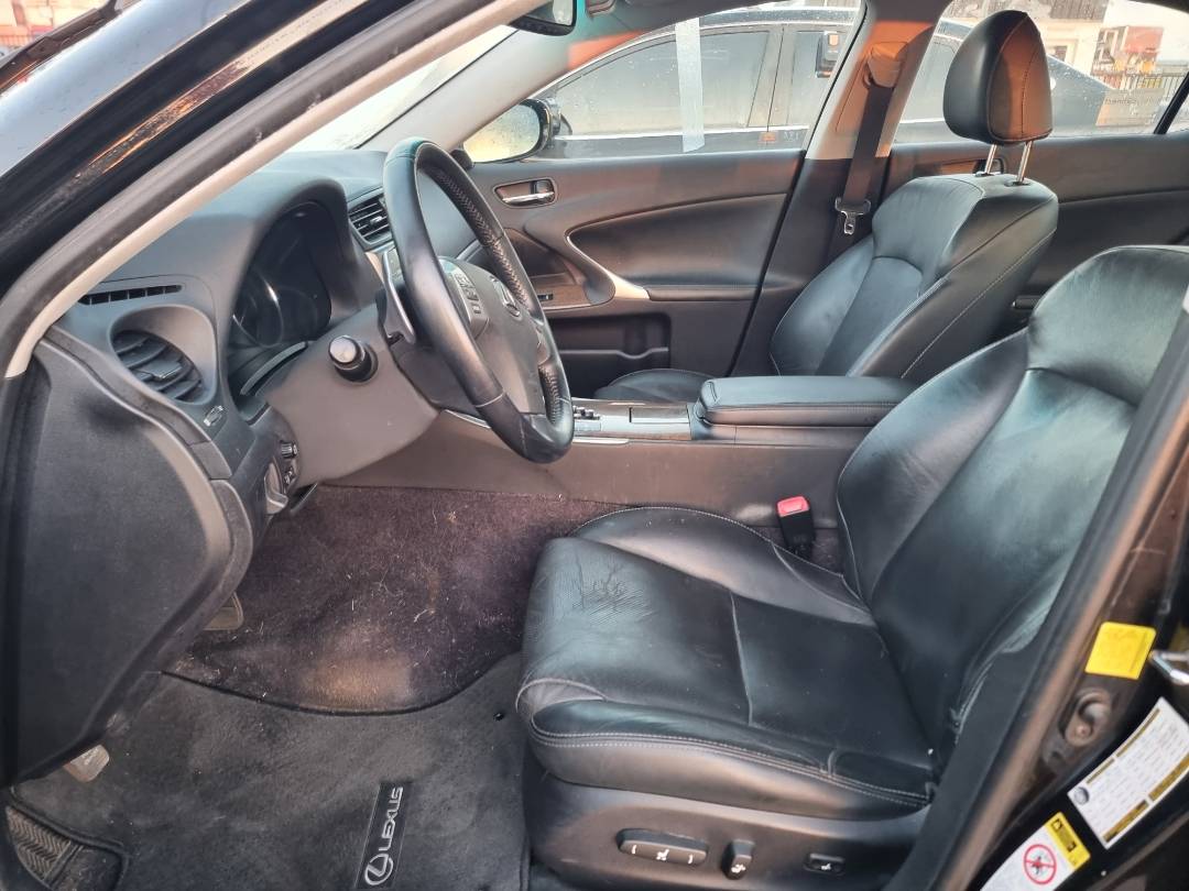 2011 LEXUS IS 250 — 187033 Miles — Lot 125478 — Souq - Marhaba Auctions Used Cars - Image 6