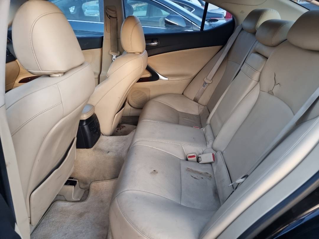 2007 LEXUS IS 250 — 148253 Miles — Lot 125487 — Souq - Marhaba Auctions Used Cars - Image 6