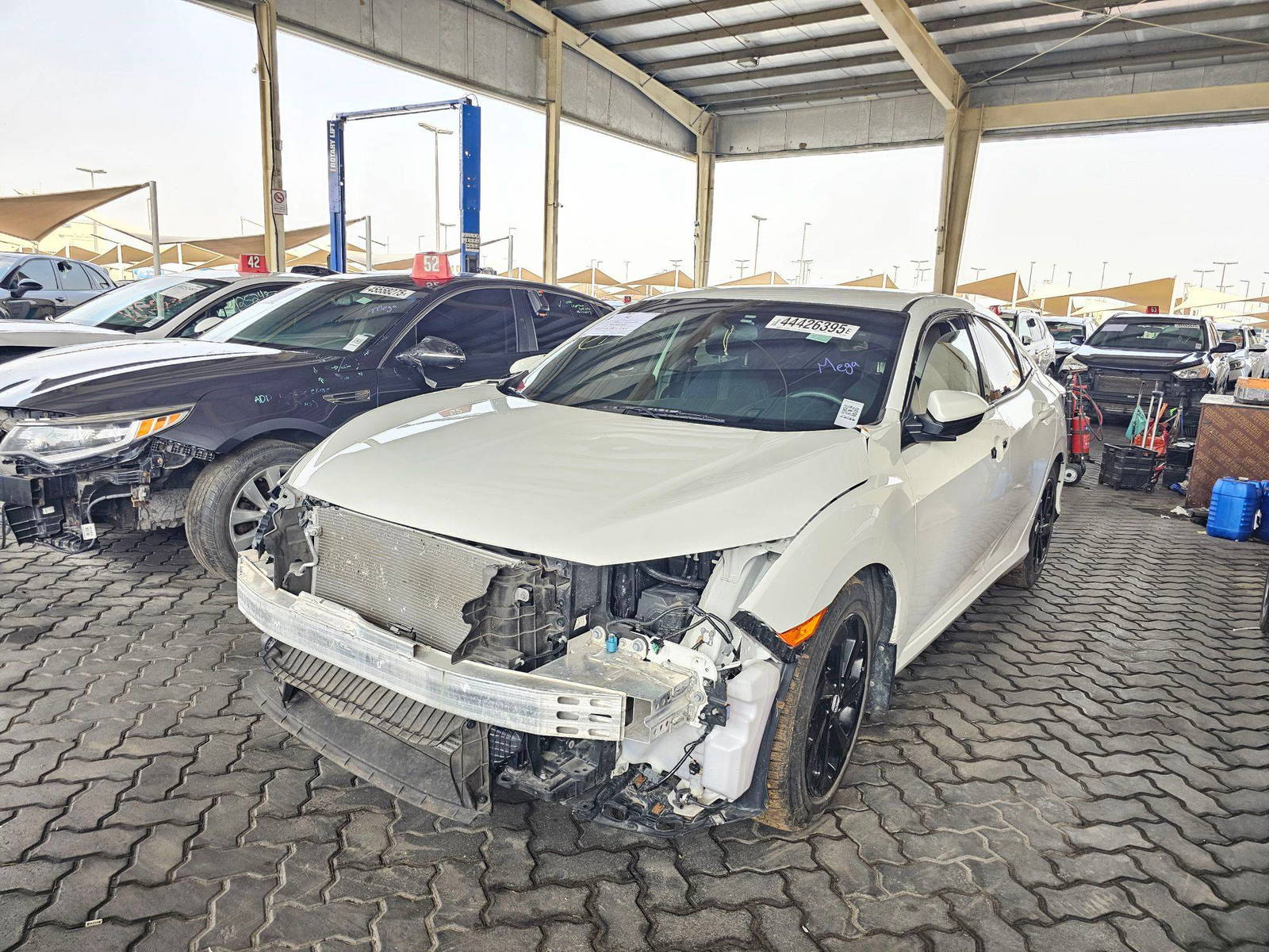 2017 HONDA CIVIC — 110936 KM — Lot 44426395 — Souq - Marhaba Auctions Used Cars - Image 5