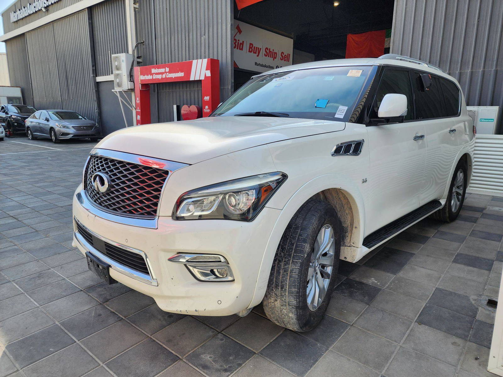 2016 INFINITI QX80 — 181153 Miles — Lot 1177167 — Souq - Marhaba Auctions Used Cars - Image 3