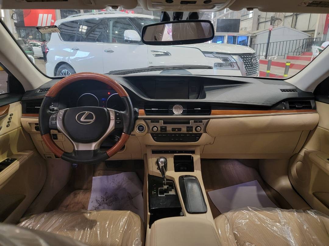 2014 LEXUS ES 300H — 114758 Miles — Lot 2045405 — Main - Marhaba Auctions Used Cars - Image 7