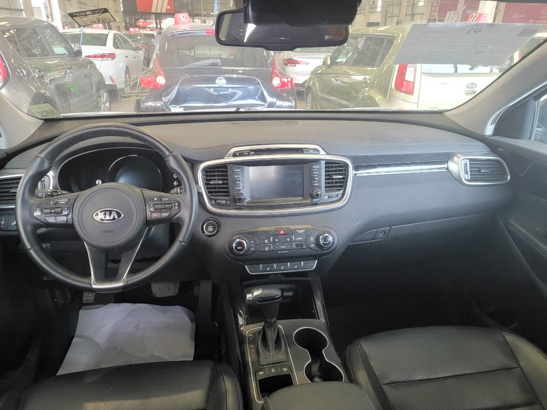 2018 KIA SORENTO — 208614 KM — Lot 353724 — Souq - Marhaba Auctions Used Cars - Image 7