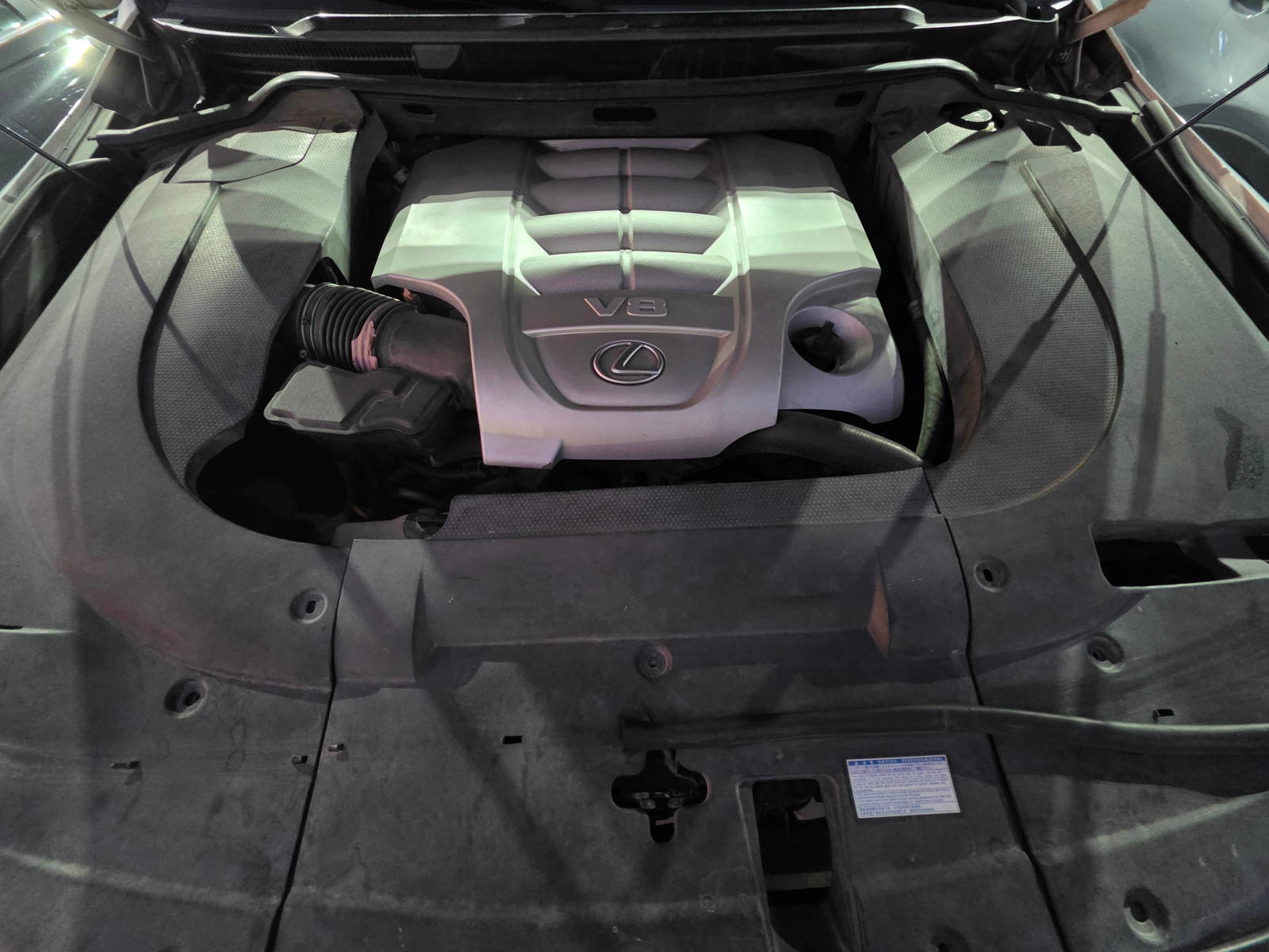 2015 LEXUS LX 570 — 329142 KM — Lot 163562 - Marhaba Auctions Used Cars - Image 12