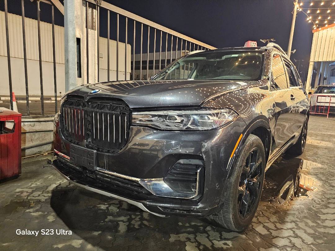 BMW X7 XDRIVE40I