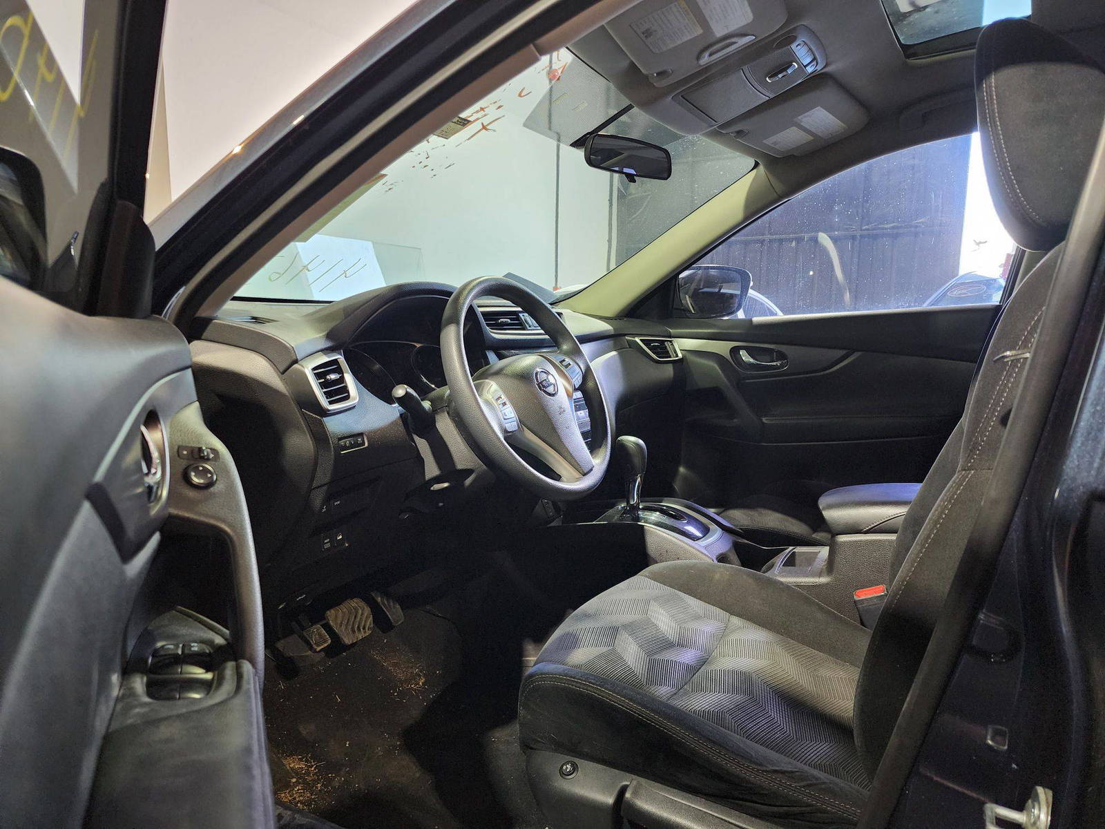 2014 NISSAN ROGUE — 171734 Miles — Lot 41463220 — Al Quoz - Marhaba Auctions Used Cars - Image 9
