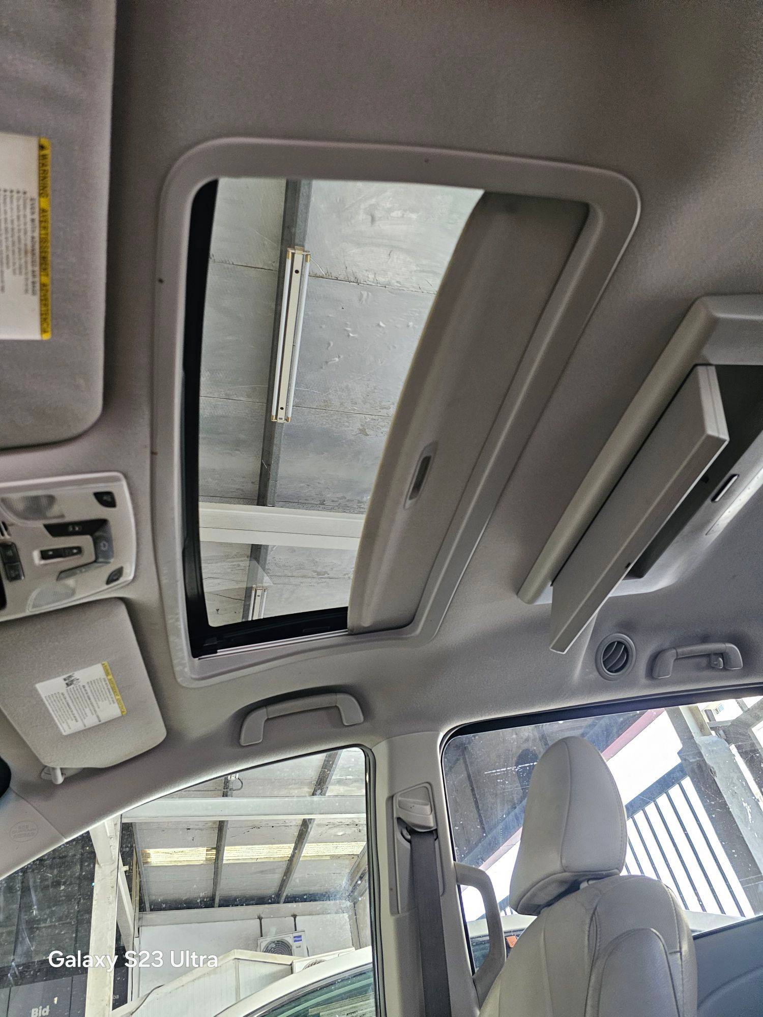 2012 TOYOTA SIENNA — 182499 Miles — Lot S046151 — Main - Marhaba Auctions Used Cars - Image 11