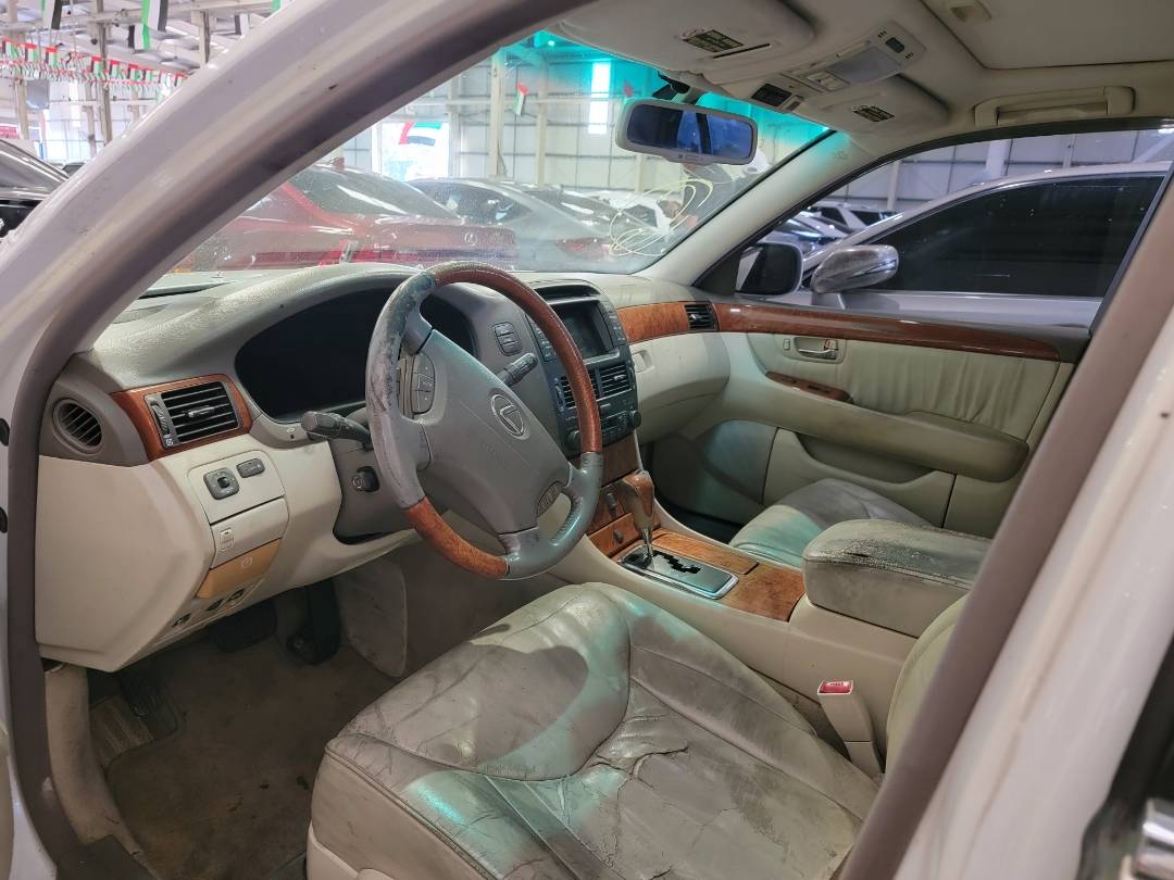 2001 LEXUS LS 430 — 198679 Miles — Lot 00117 — Main - Marhaba Auctions Used Cars - Image 6