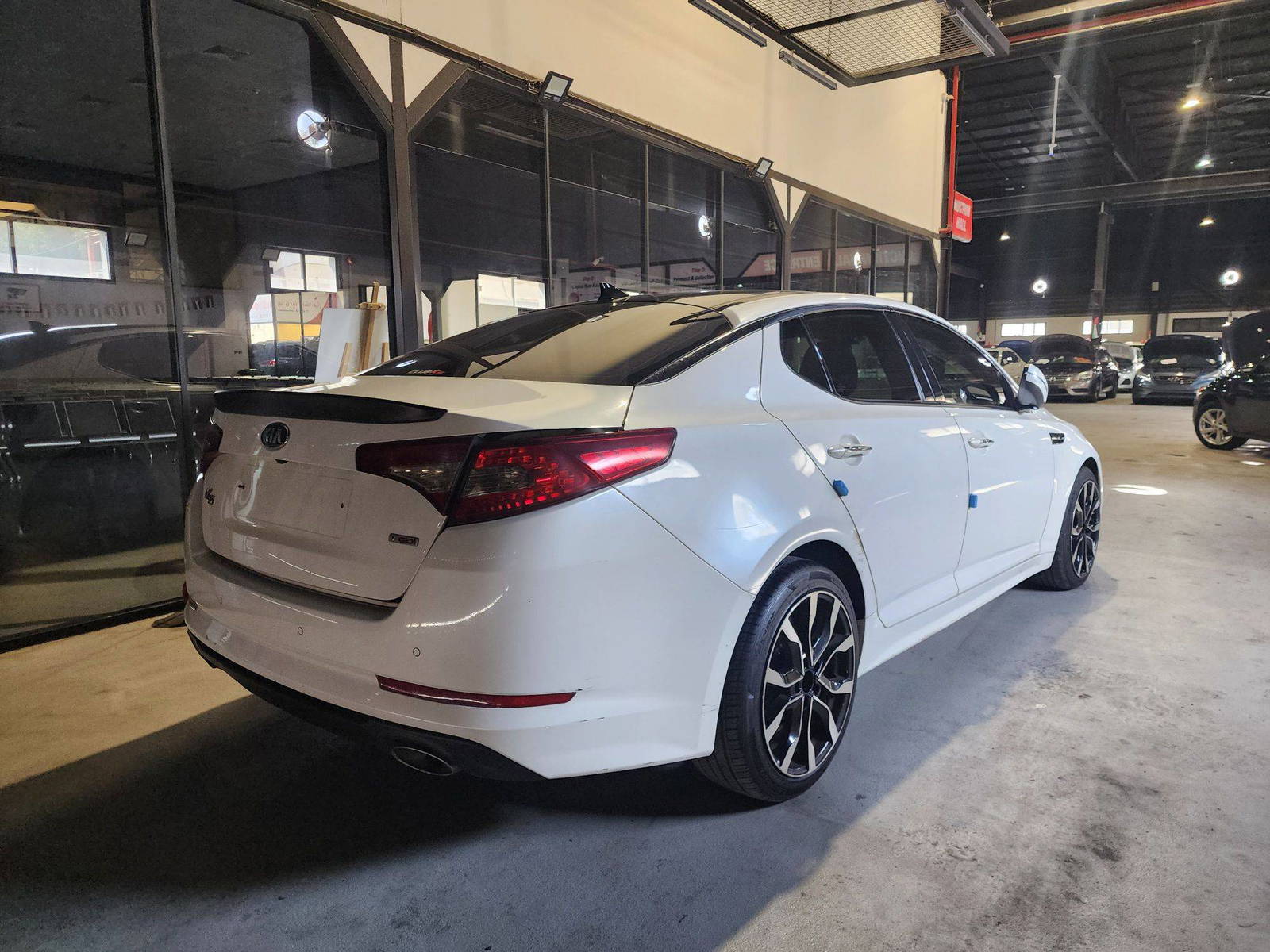 2013 KIA K5 — 202194 KM — Lot 358767 — Al Quoz - Marhaba Auctions Used Cars - Image 5