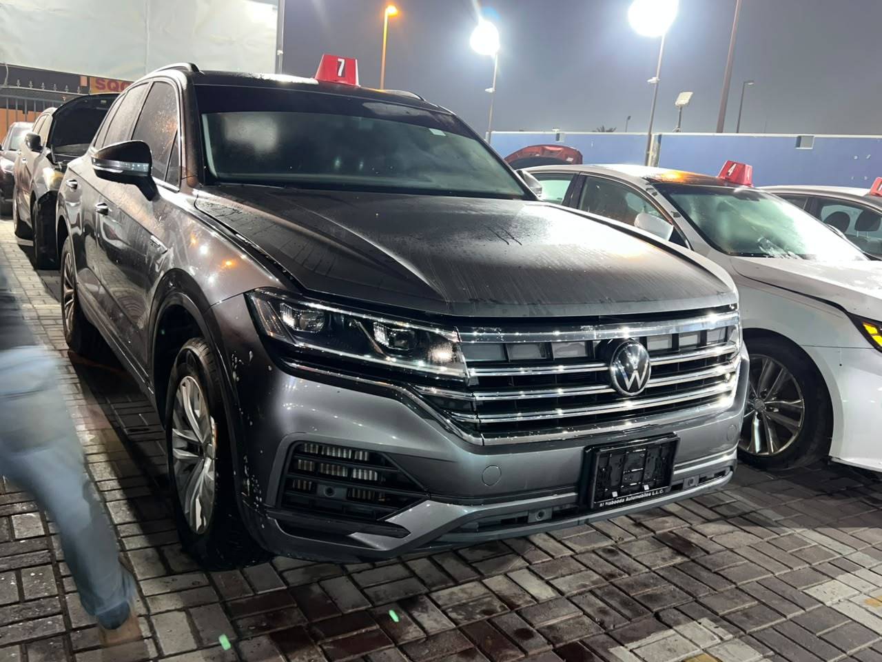 2023 VOLKSWAGEN TOUAREG V6 — Lot RXPD017183 - Marhaba Auctions Used Cars - Image 2