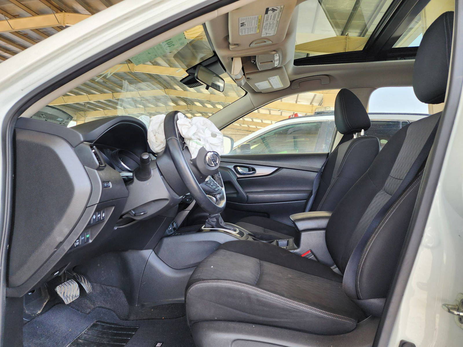 2019 NISSAN ROGUE — 95712 Miles — Lot 125487 — Souq - Marhaba Auctions Used Cars - Image 9