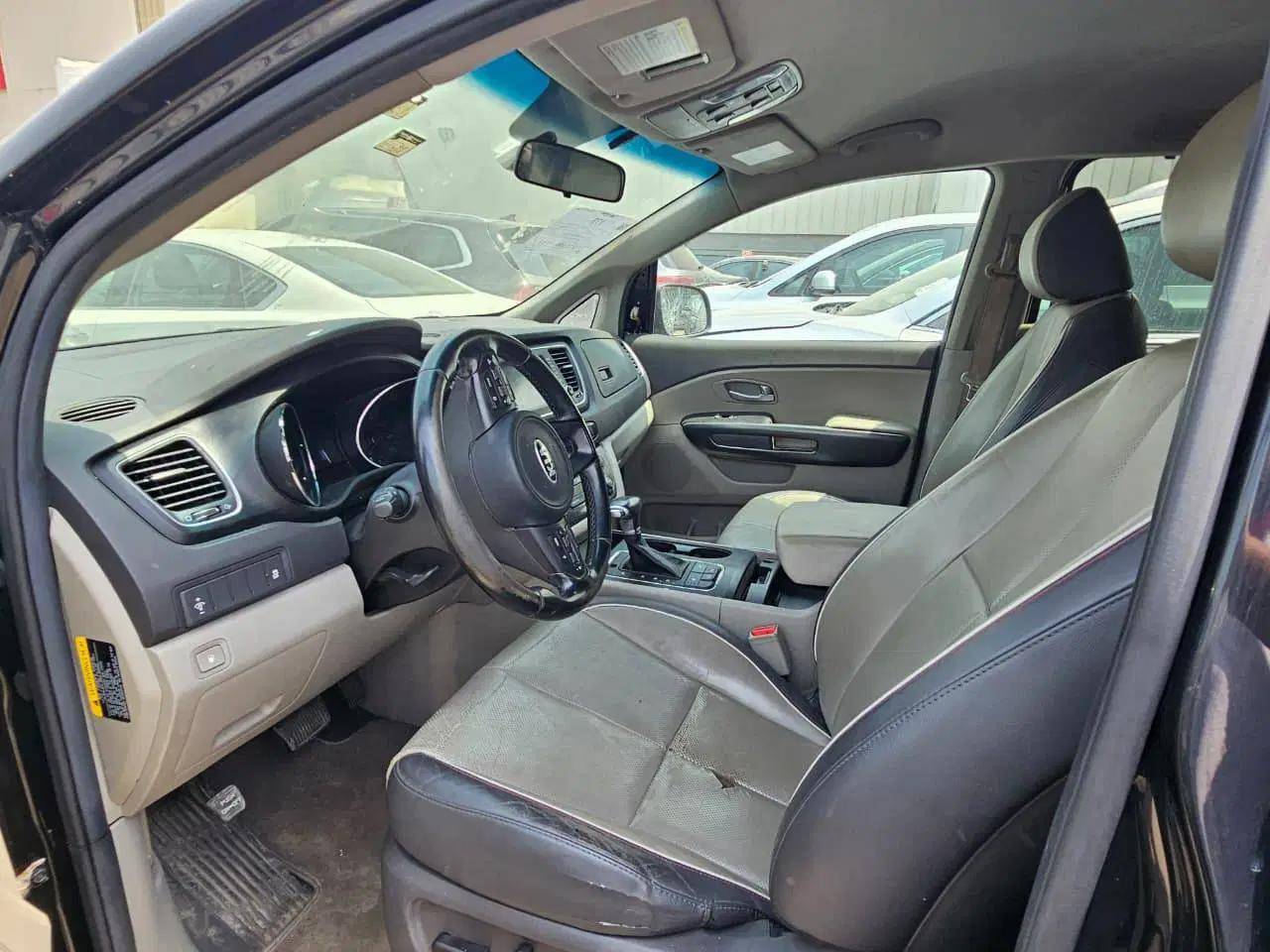 2017 KIA SEDONA — 133010 Miles — Lot 19H6246132 — Main - Marhaba Auctions Used Cars - Image 8