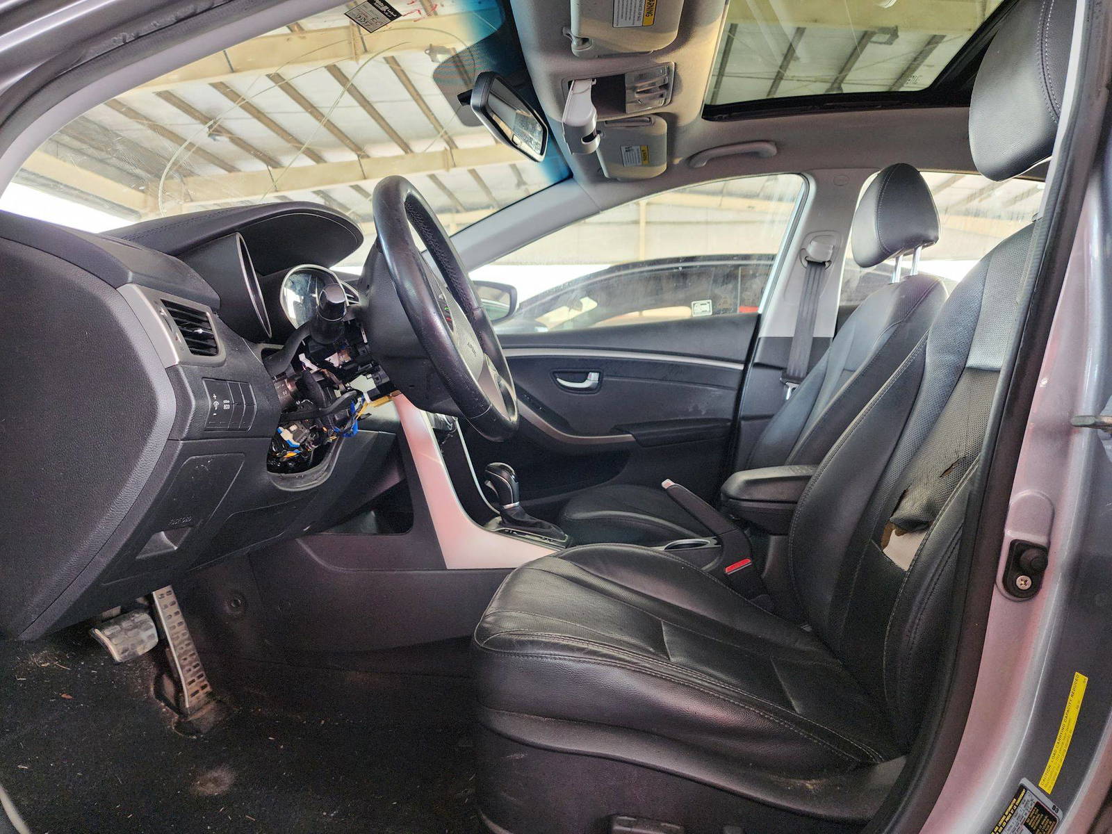 2013 HYUNDAI ELANTRA GT — 128297 Miles — Lot 79650033 — Souq - Marhaba Auctions Used Cars - Image 8