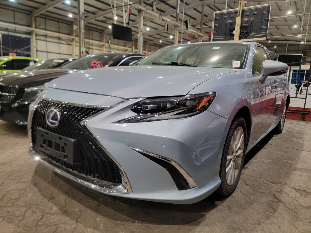 2013 LEXUS ES 300H — 163383 Miles — Lot 2009599 — Main - Marhaba Auctions Used Cars - Image 4