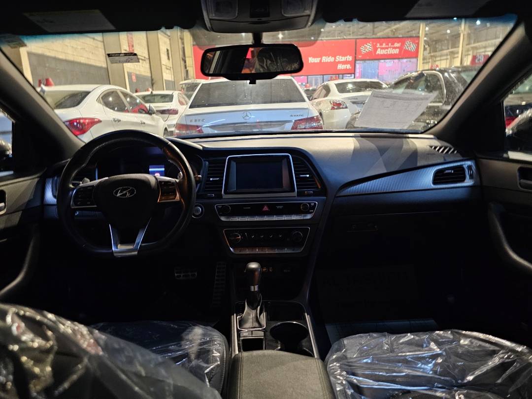 2018 HYUNDAI SONATA — 93680 Miles — Lot 2JH684190 — Main - Marhaba Auctions Used Cars - Image 9