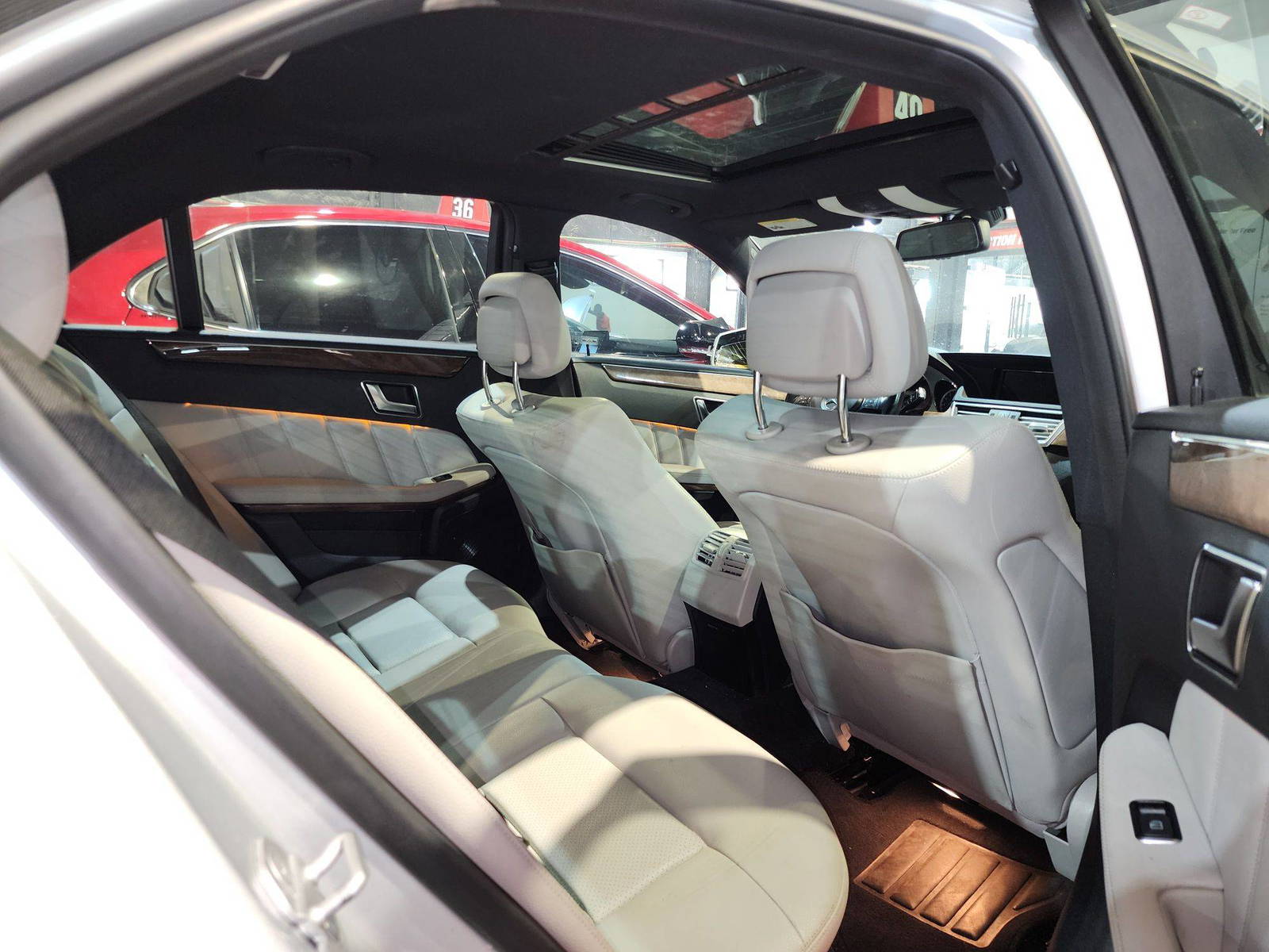 2012 MERCEDES BENZ E 350 — 178033 Miles — Lot 647193 — Al Quoz - Marhaba Auctions Used Cars - Image 7