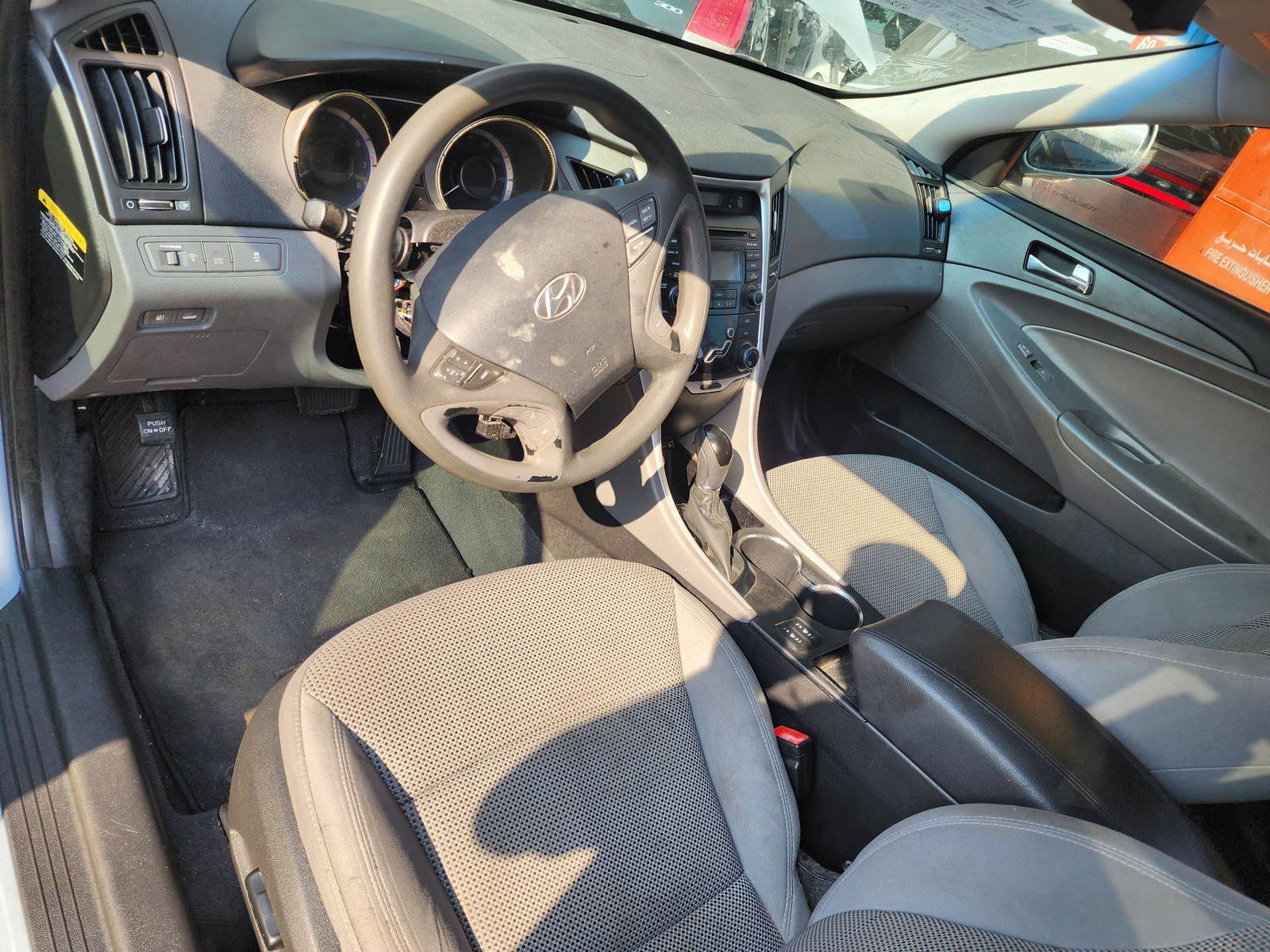 2013 HYUNDAI SONATA — 167204 Miles — Lot 49382393 - Marhaba Auctions Used Cars - Image 4