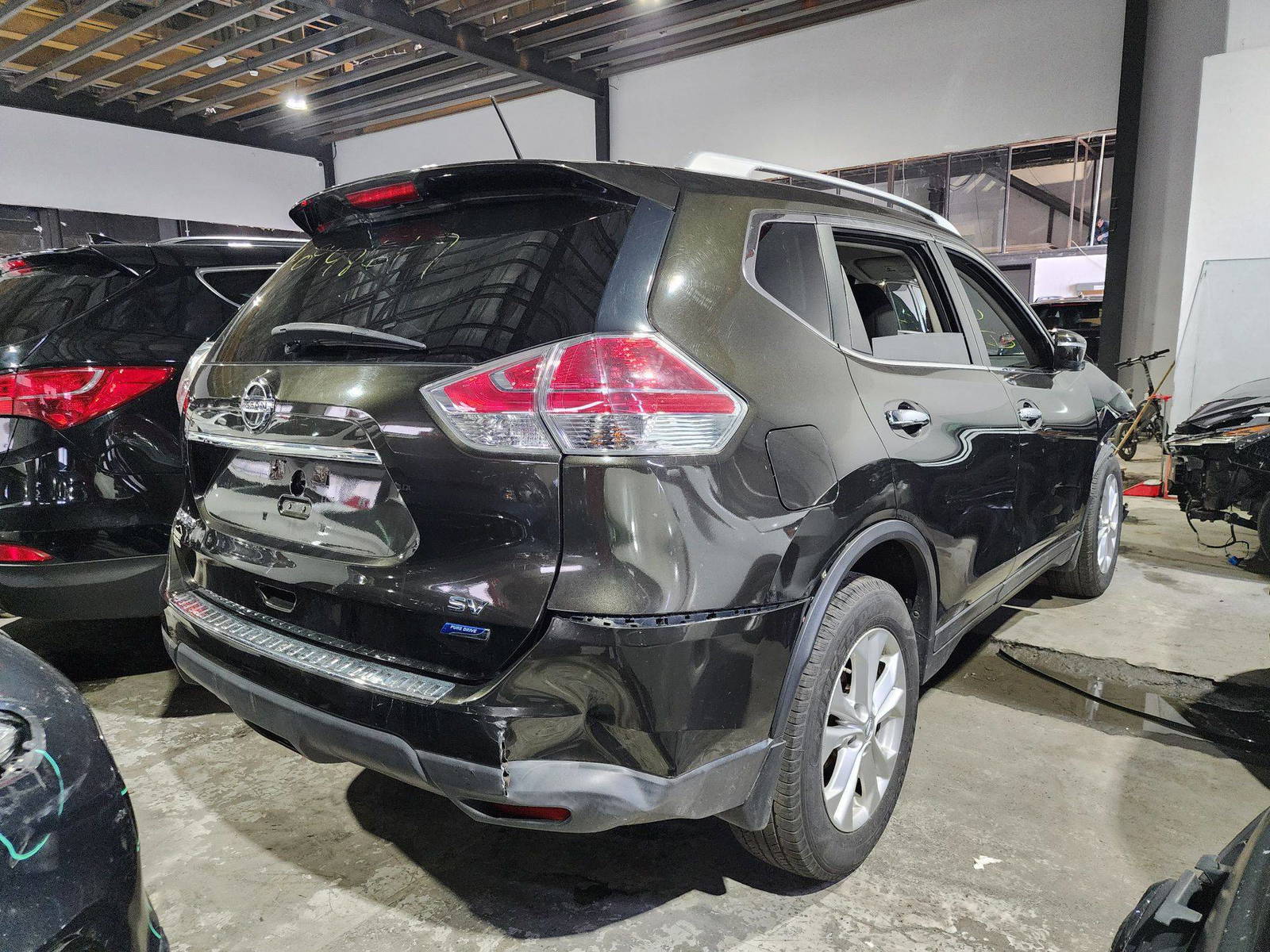 2014 NISSAN ROGUE — 95731 Miles — Lot 25029 — Souq - Marhaba Auctions Used Cars - Image 6