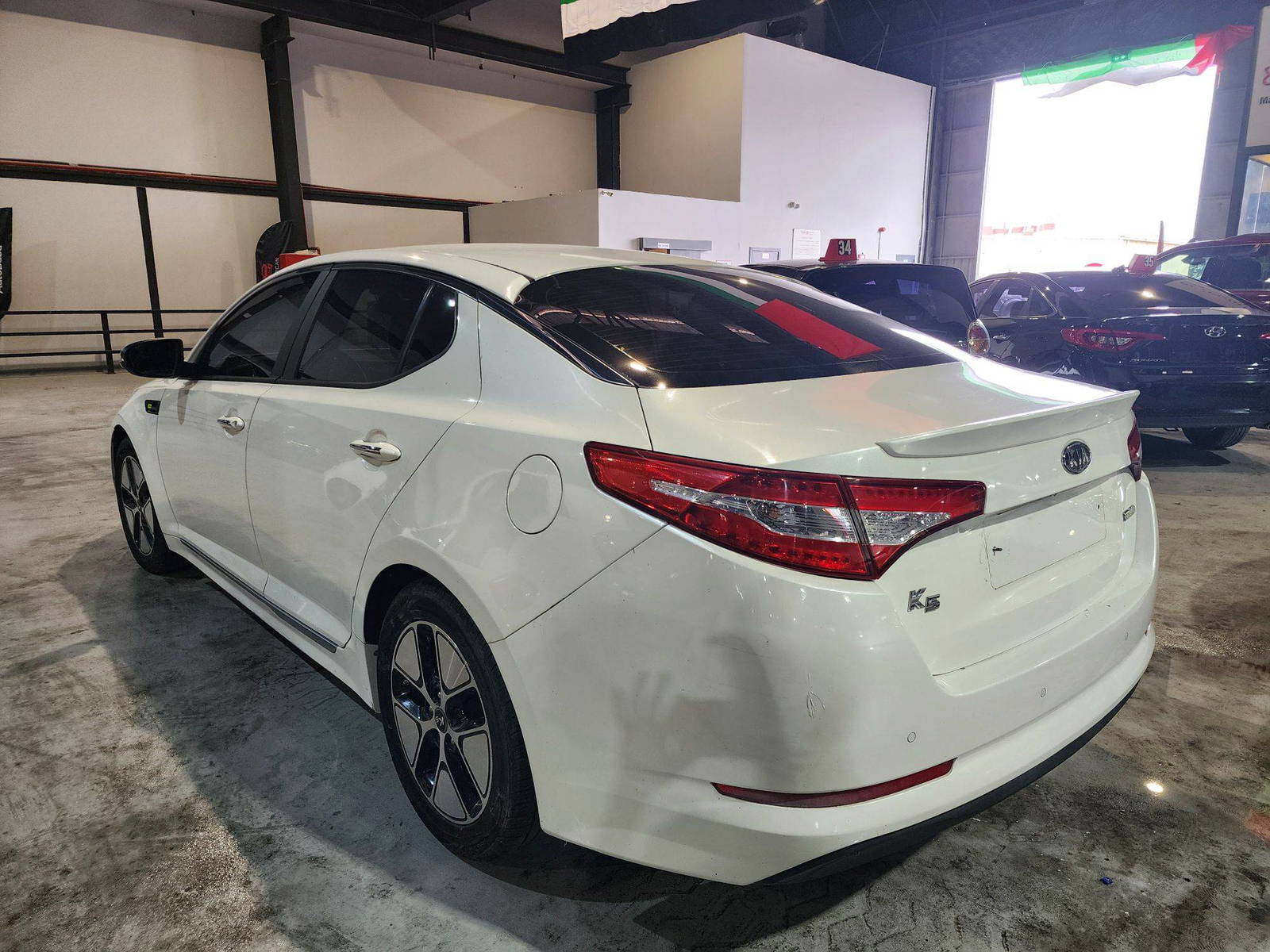 2012 KIA K5 — 90664 KM — Lot 013049 — Souq - Marhaba Auctions Used Cars - Image 5