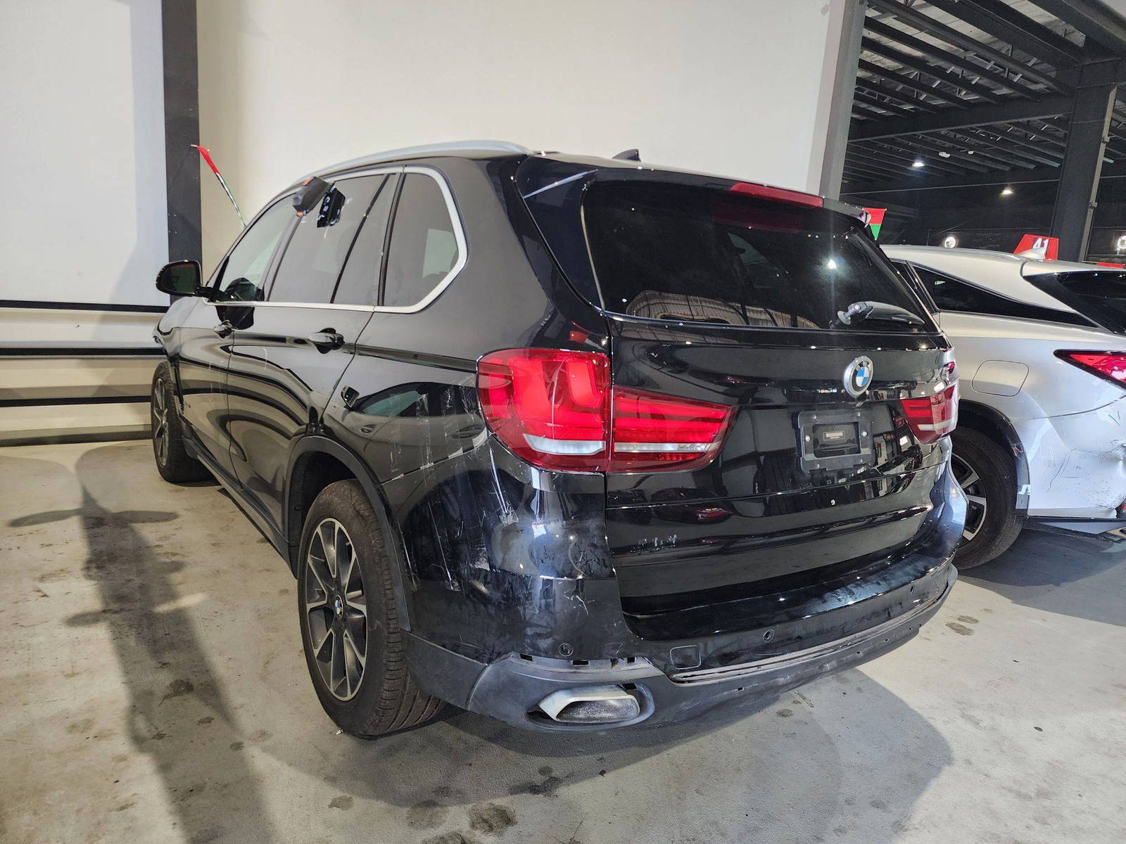 2018 BMW X5 SDRIVE35I — 113492 Miles — Lot 8371 — Main - Marhaba Auctions Used Cars - Image 4