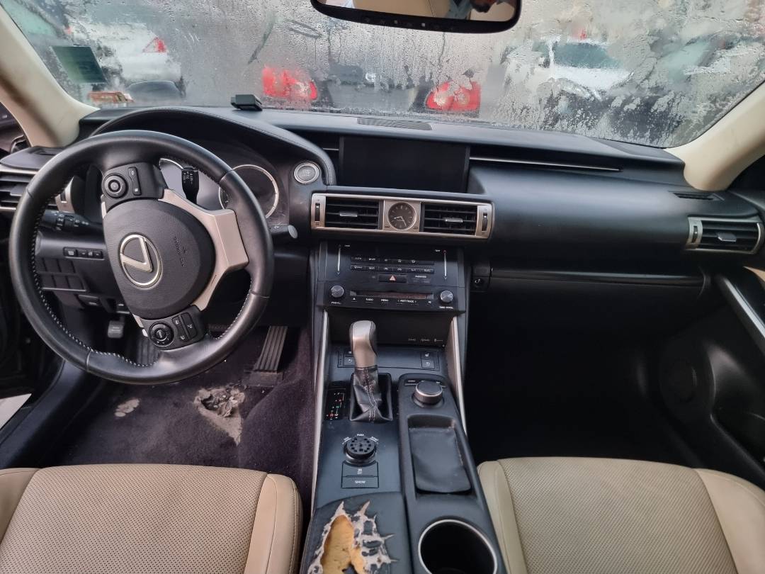 2014 LEXUS IS 250 — 185772 Miles — Lot 000493 — Souq - Marhaba Auctions Used Cars - Image 8