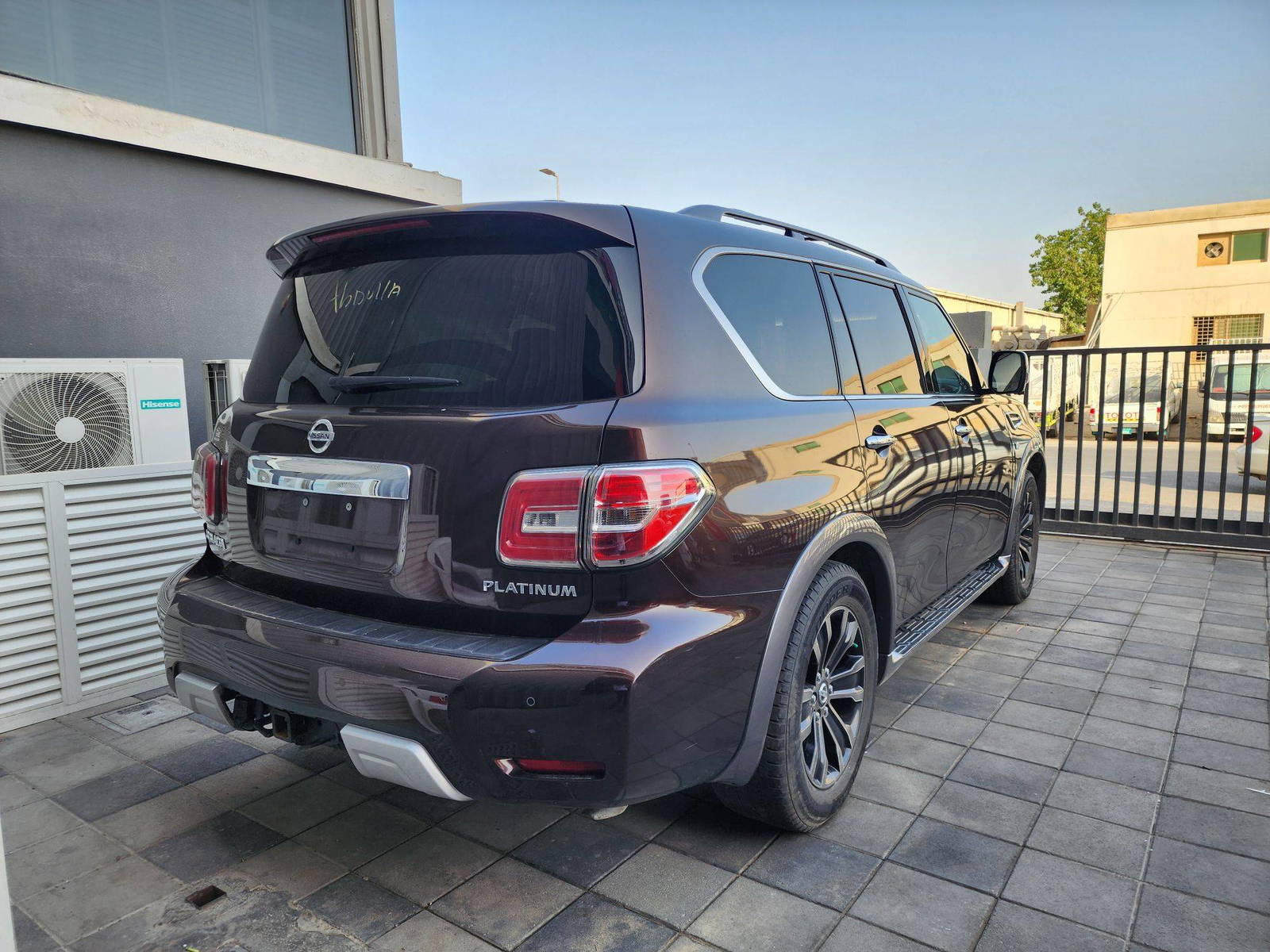 2017 NISSAN ARMADA — 86682 Miles — Lot 81962194 — Ind. 12 - Marhaba Auctions Used Cars - Image 5