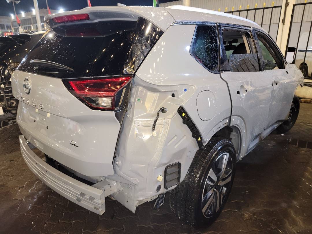 2021 NISSAN ROGUE — 34226 Miles — Lot 37323486 - Marhaba Auctions Used Cars - Image 4