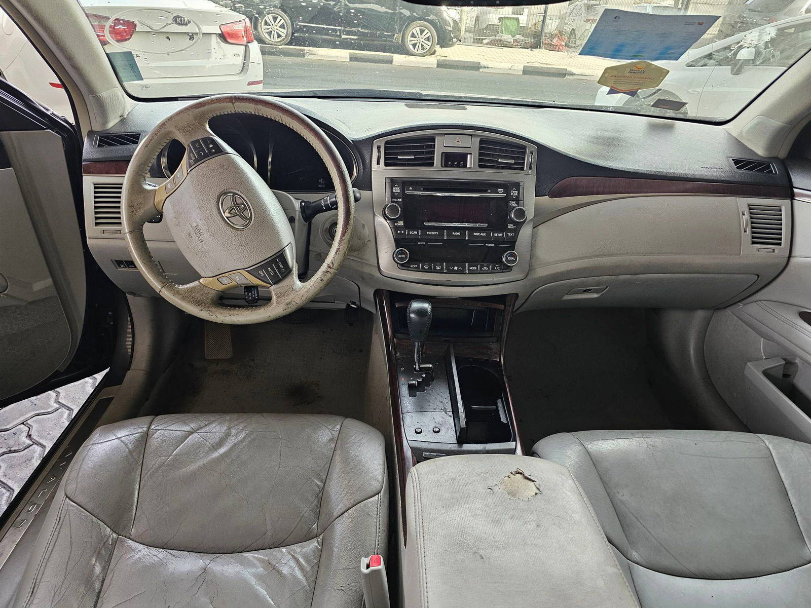 2011 TOYOTA AVALON — 173358 Miles — Lot 91403485 — Souq - Marhaba Auctions Used Cars - Image 6