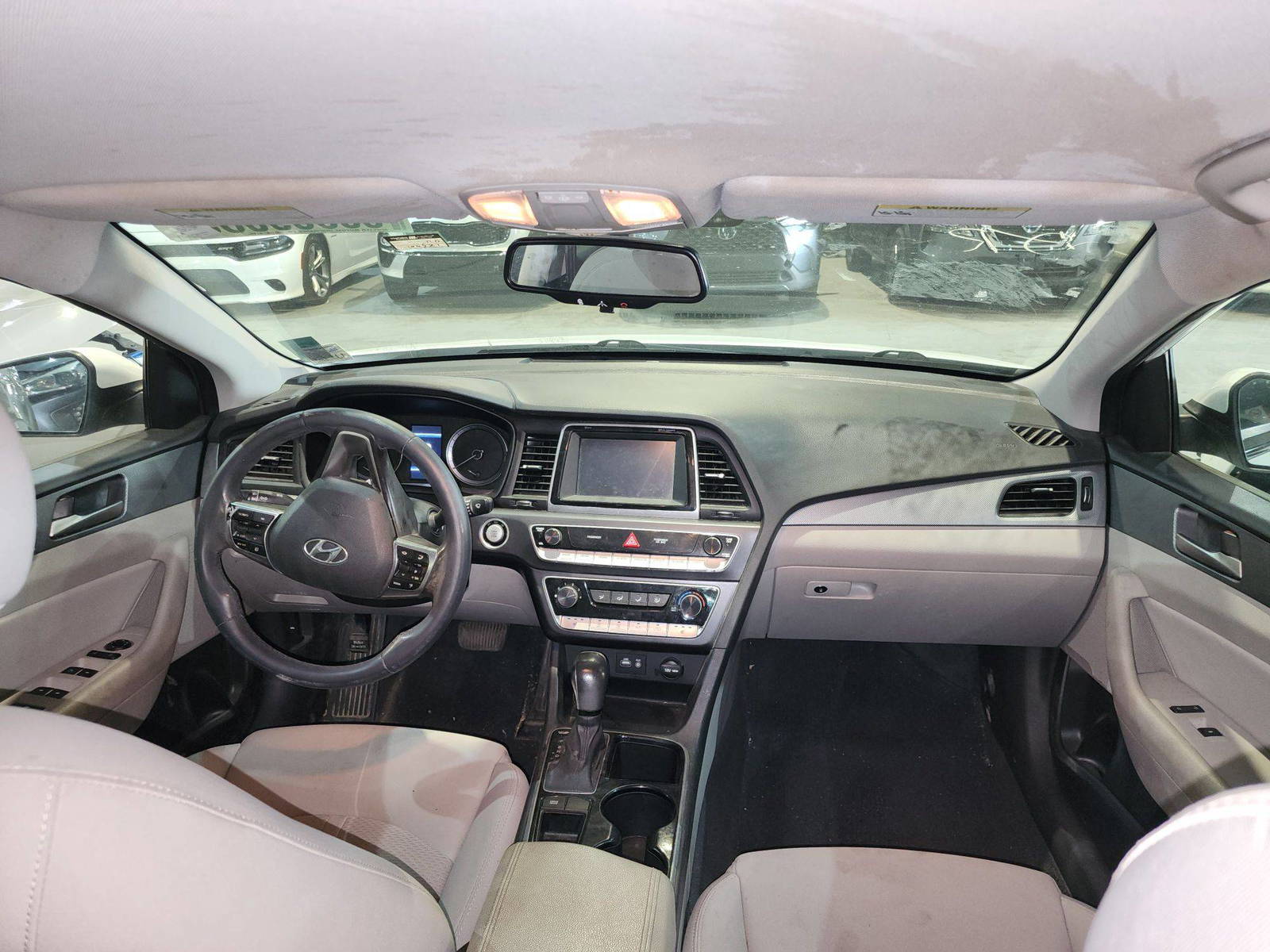 HYUNDAI SONATA 2018 - Marhaba Auction Used Cars - Image 8