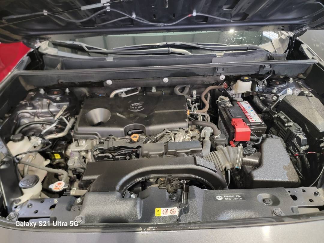 2019 TOYOTA RAV4 — 105371 Miles — Lot 083594 — Main - Marhaba Auctions Used Cars - Image 10