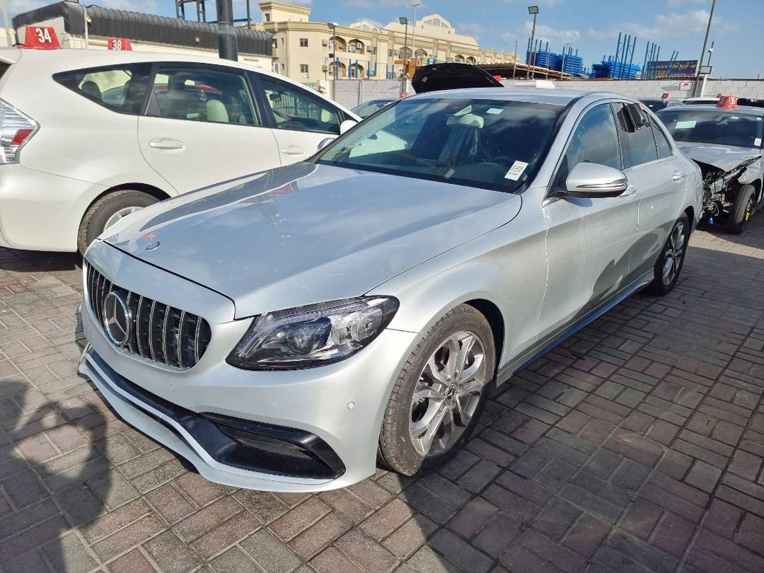 MERCEDES BENZ C300 2017 - Marhaba Auction Used Cars - Image 4