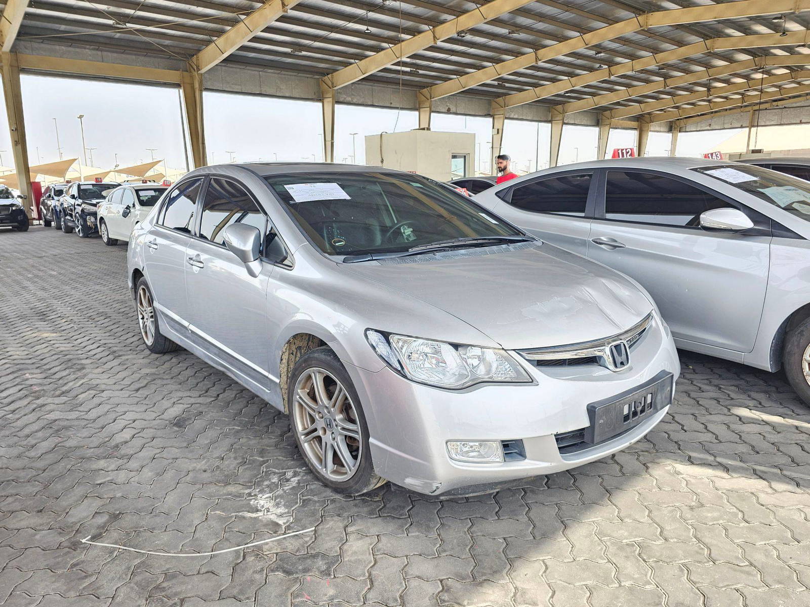 2008 HONDA CIVIC — 195906 KM — Lot 200131 — Souq - Marhaba Auctions Used Cars - Image 5