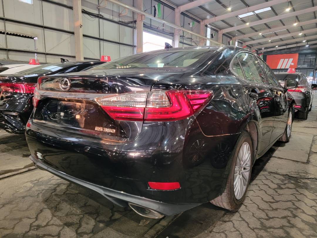 2016 LEXUS ES 350 — 159580 Miles — Lot 2226413 — Main - Marhaba Auctions Used Cars - Image 3