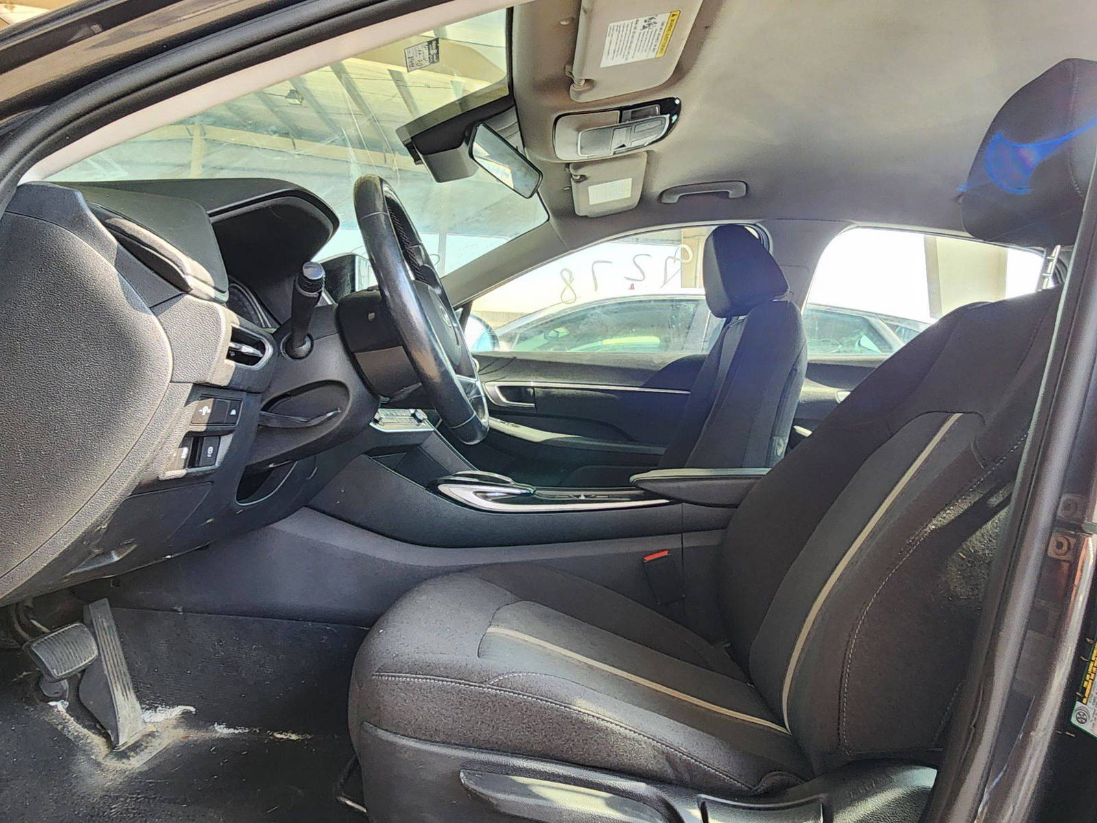 2021 HYUNDAI SONATA — 98498 KM — Lot 088162 — Souq - Marhaba Auctions Used Cars - Image 8