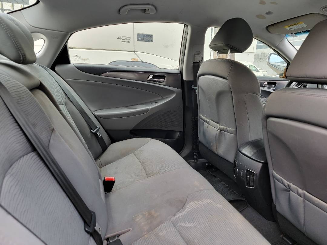 2013 HYUNDAI SONATA — 126214 Miles — Lot 75088303 - Marhaba Auctions Used Cars - Image 4