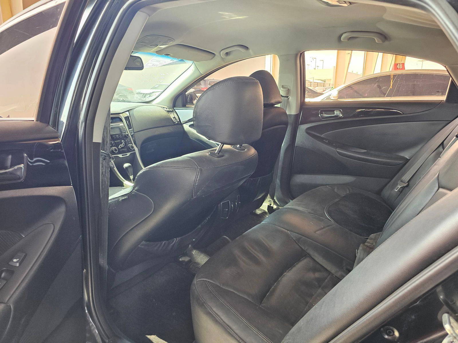 HYUNDAI SONATA 2011 - Marhaba Auction Used Cars - Image 6