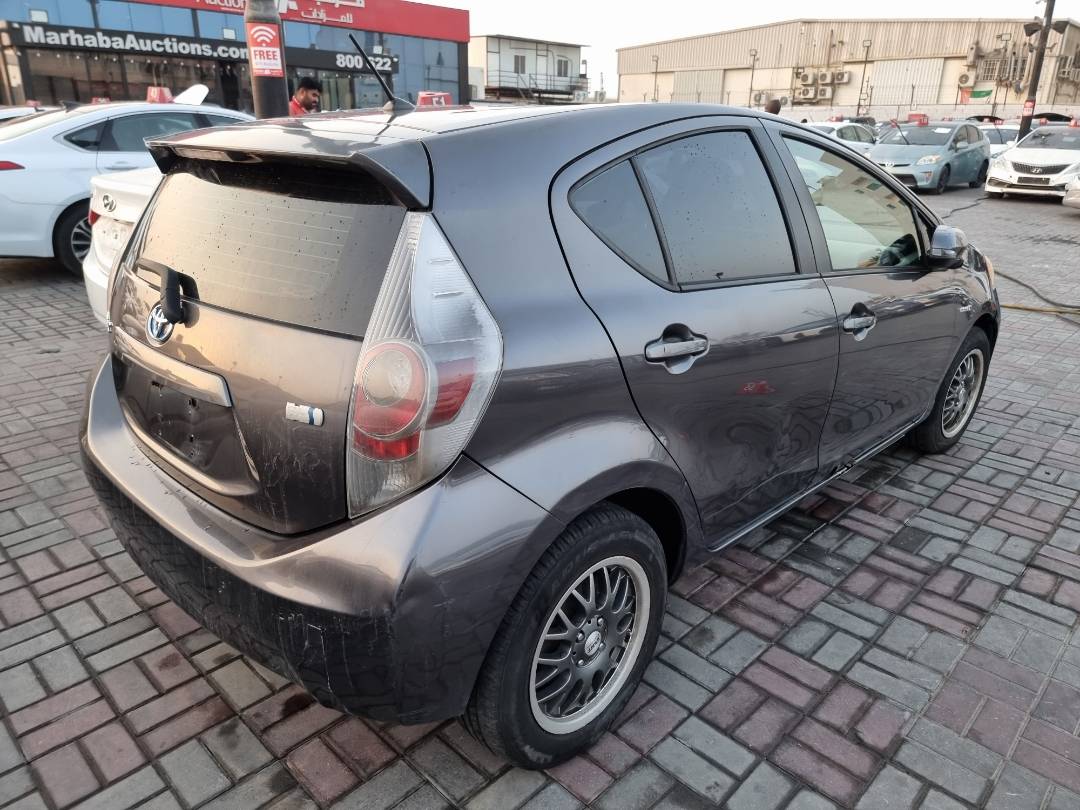 2012 TOYOTA PRIUS C — 343693 Miles — Lot 502815 — Ind. 12 - Marhaba Auctions Used Cars - Image 4